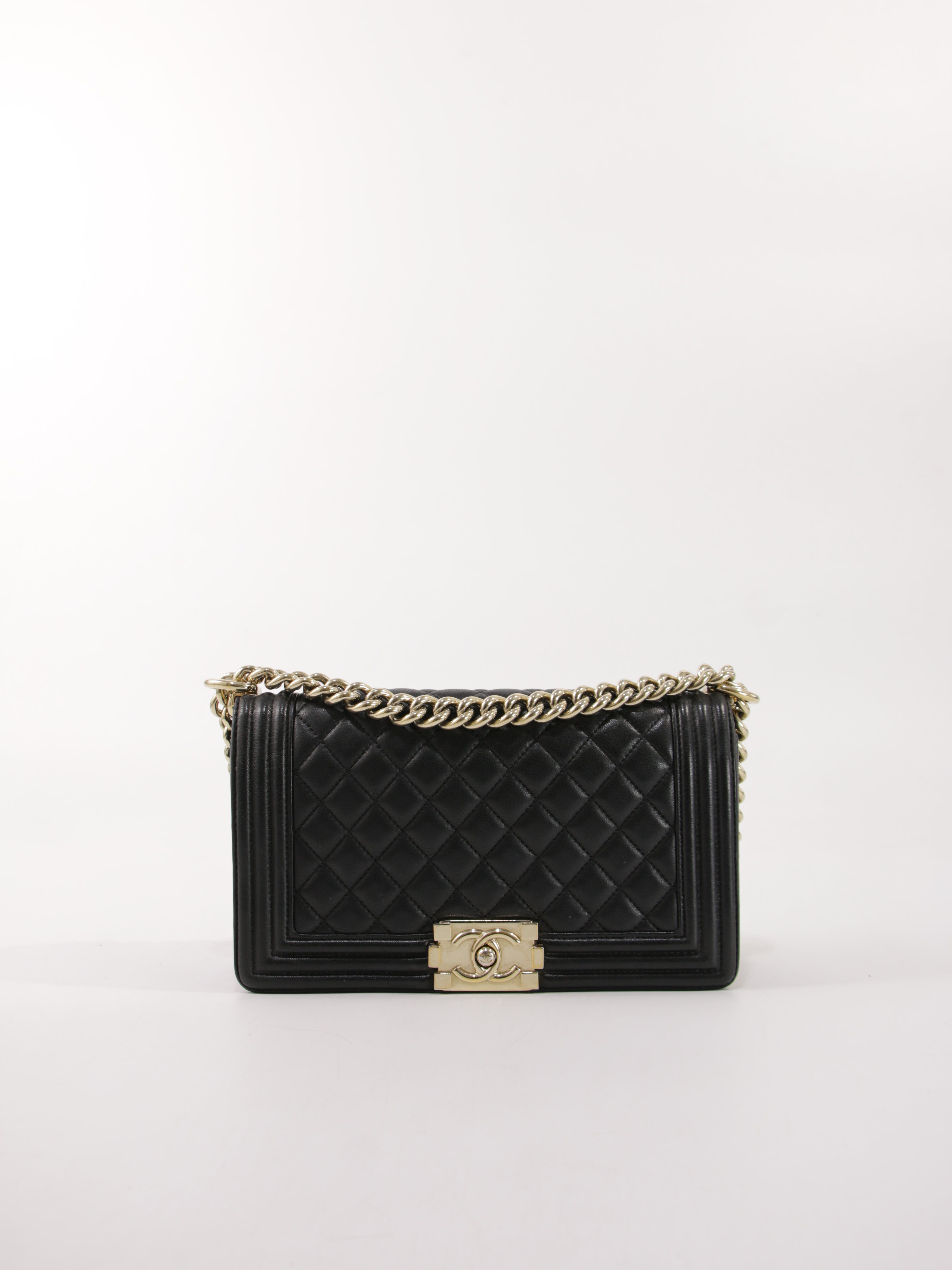CHANEL - Boy