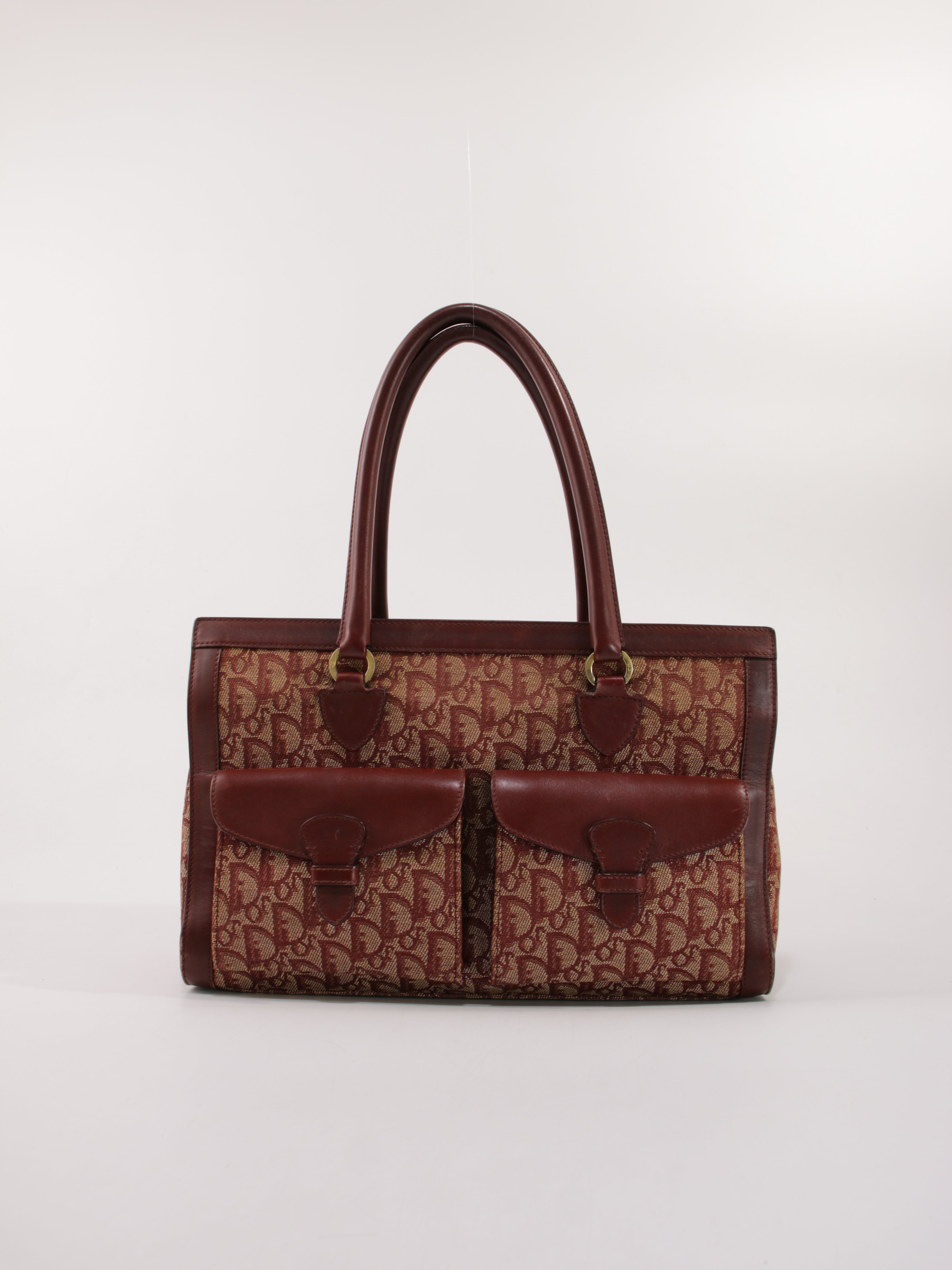 CHRISTIAN DIOR SHOULDER BAGS