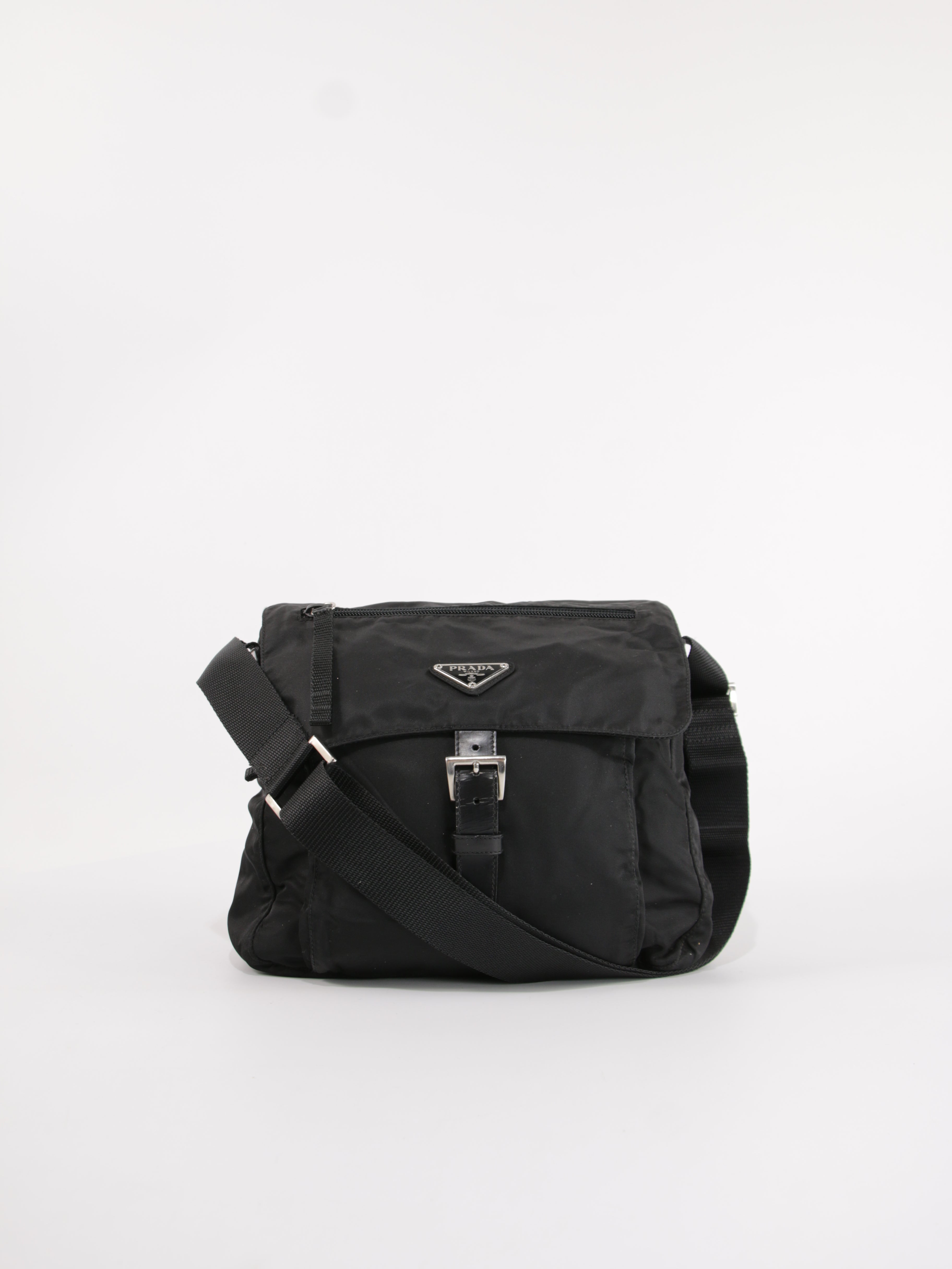 PRADA - SINGLE BUCKLE MESSENGER
