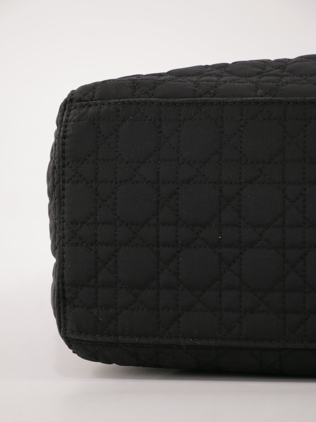 Christian Dior Medium Lady Dior