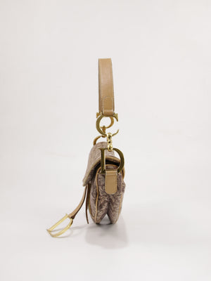 Saddle