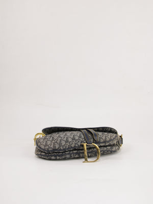 Saddle
