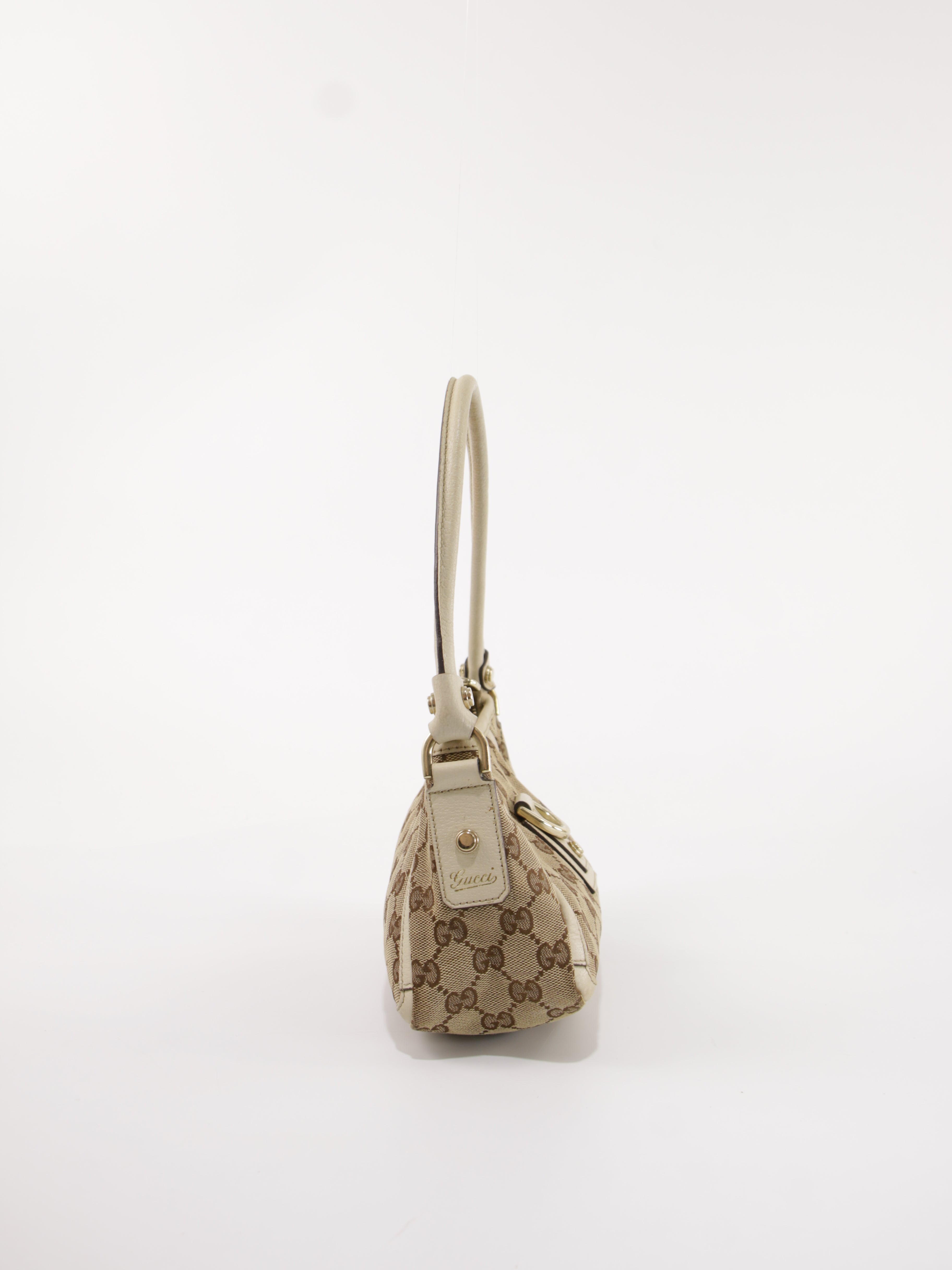 Abbey D-Ring Pochette