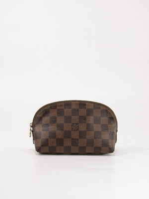 Cosmetic pouch