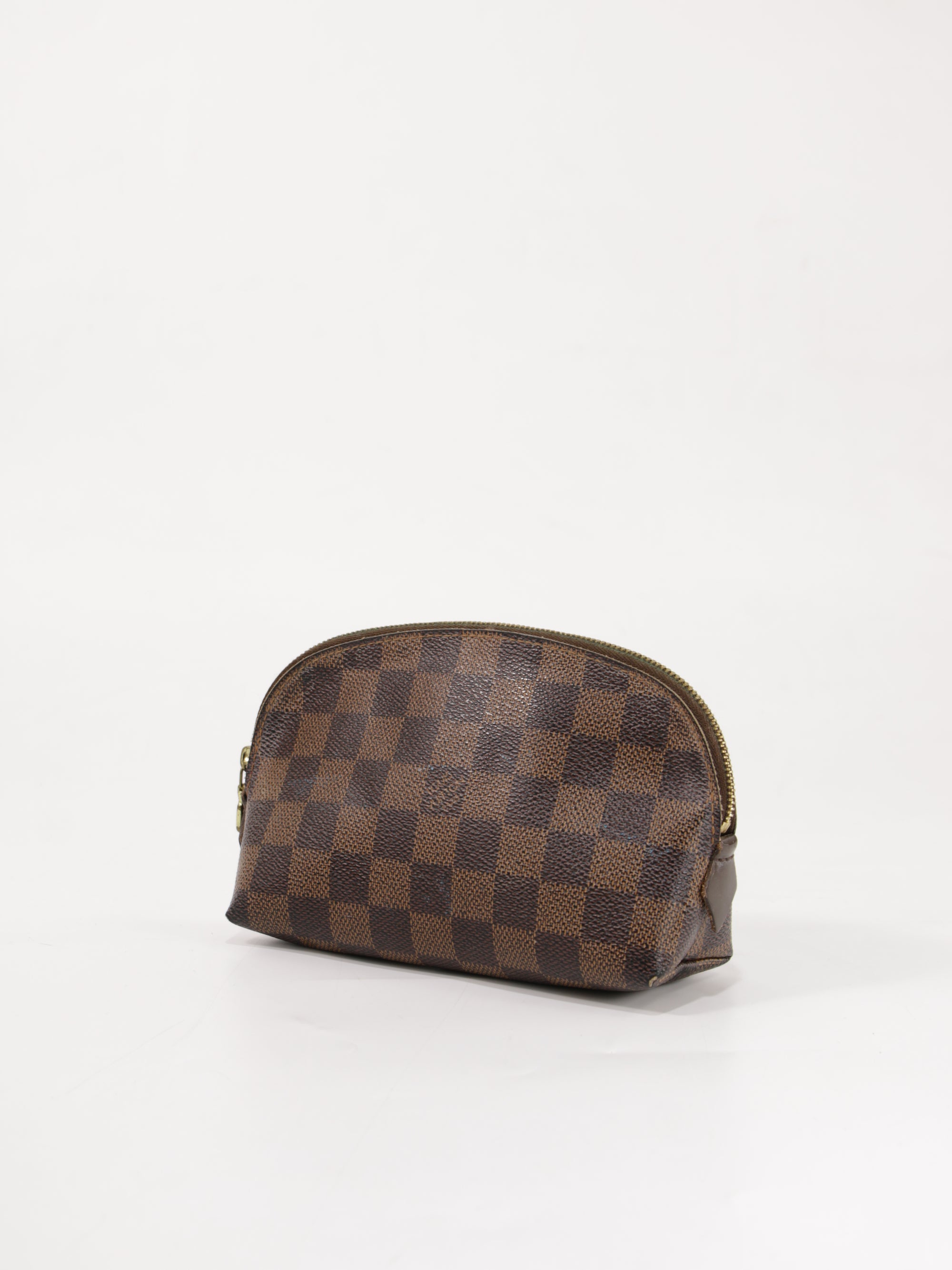Cosmetic pouch