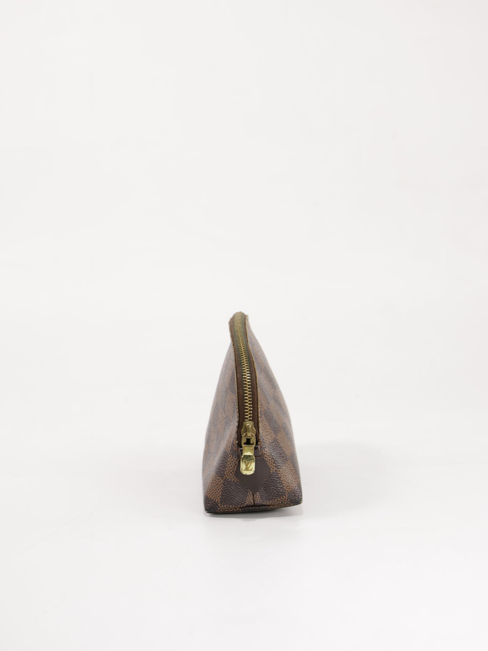 Cosmetic pouch