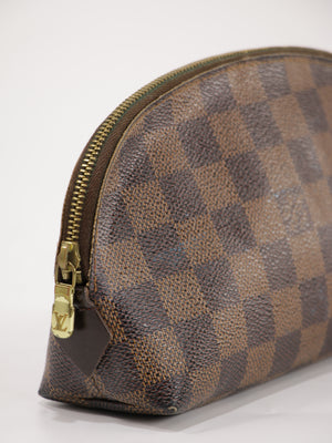 Cosmetic pouch