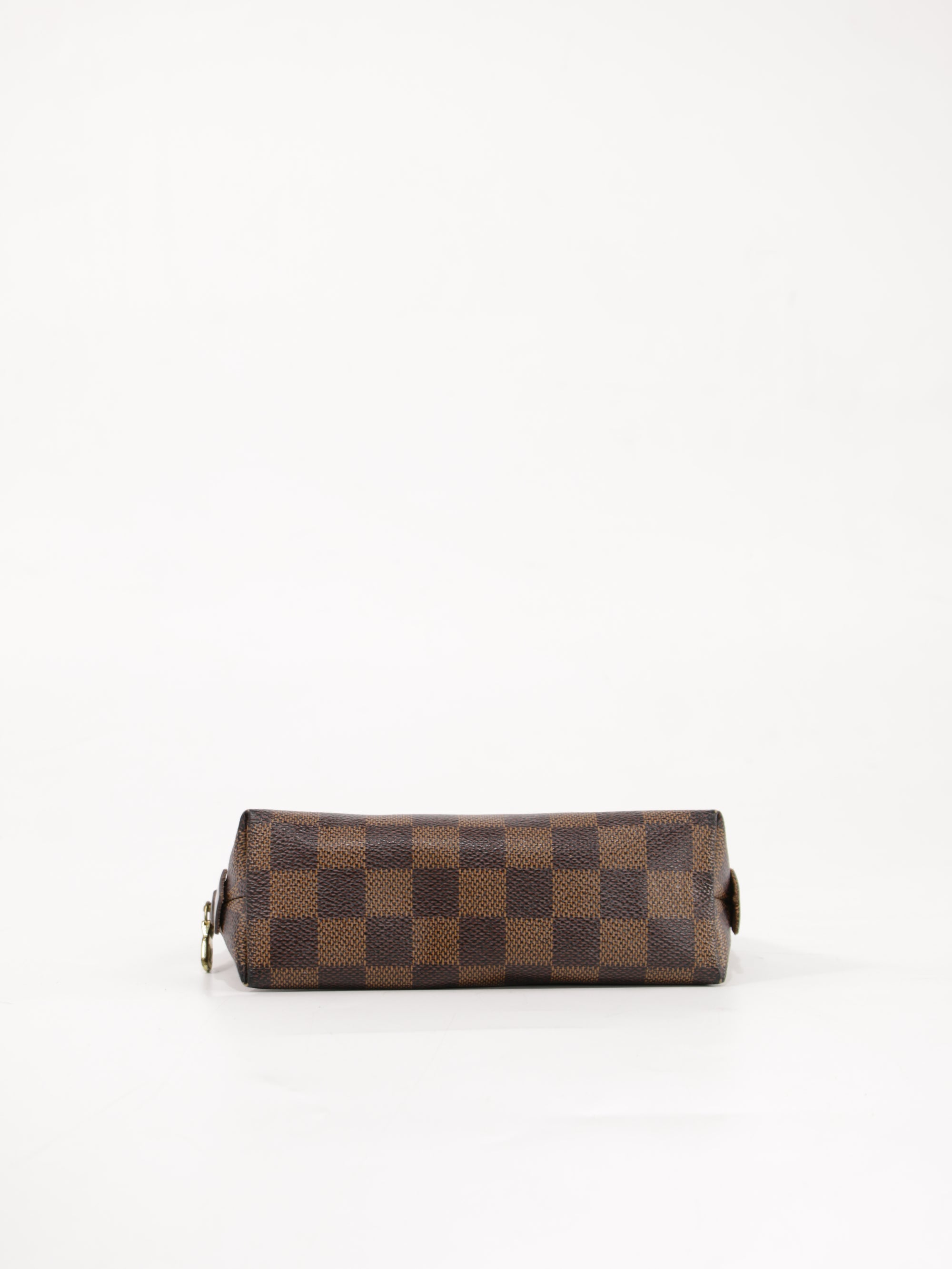 Cosmetic pouch