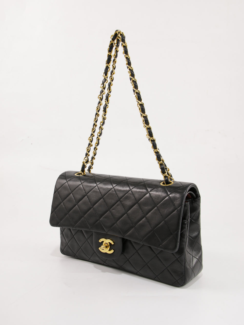 Medium Classic Flap