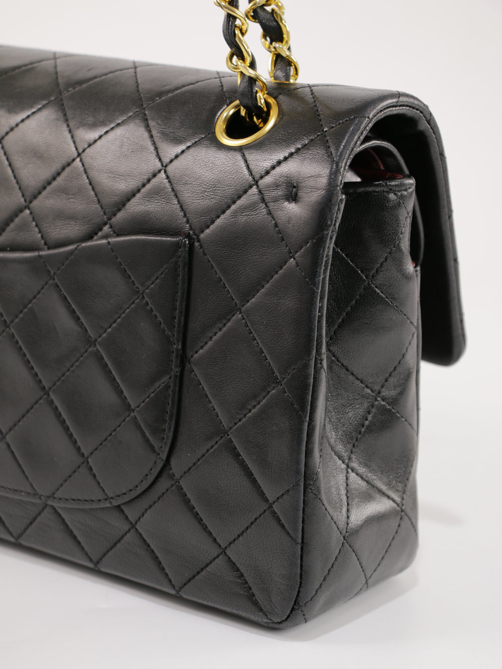 Medium Classic Flap