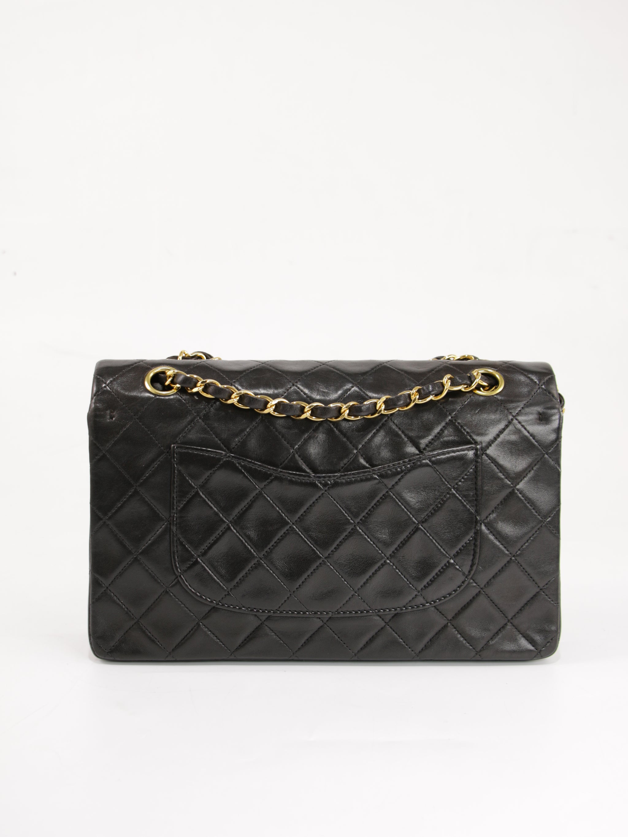 Medium Classic Flap