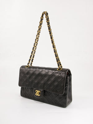 Medium Classic Flap