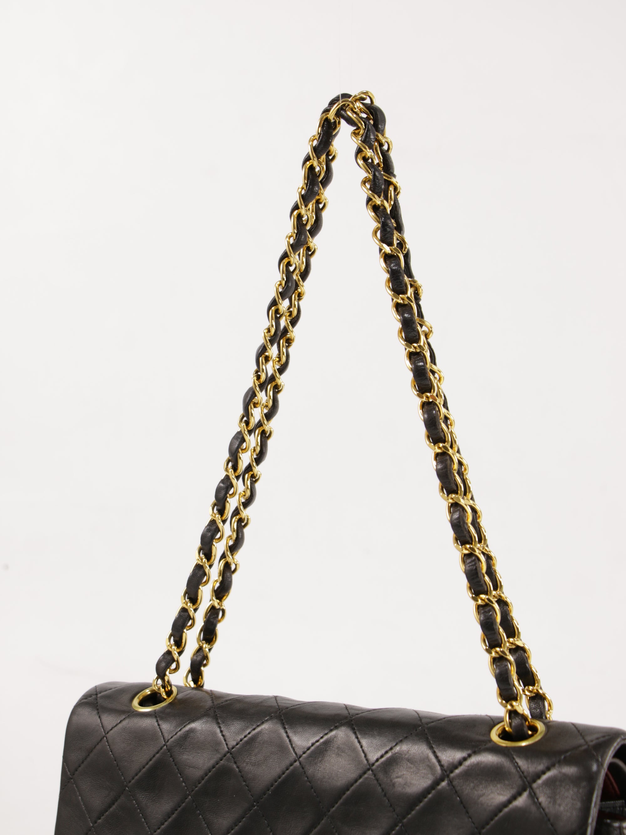 Medium Classic Flap