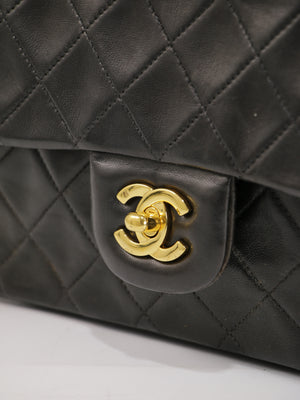 Medium Classic Flap