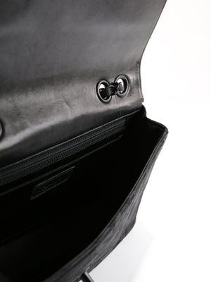 Medium Classic Flap