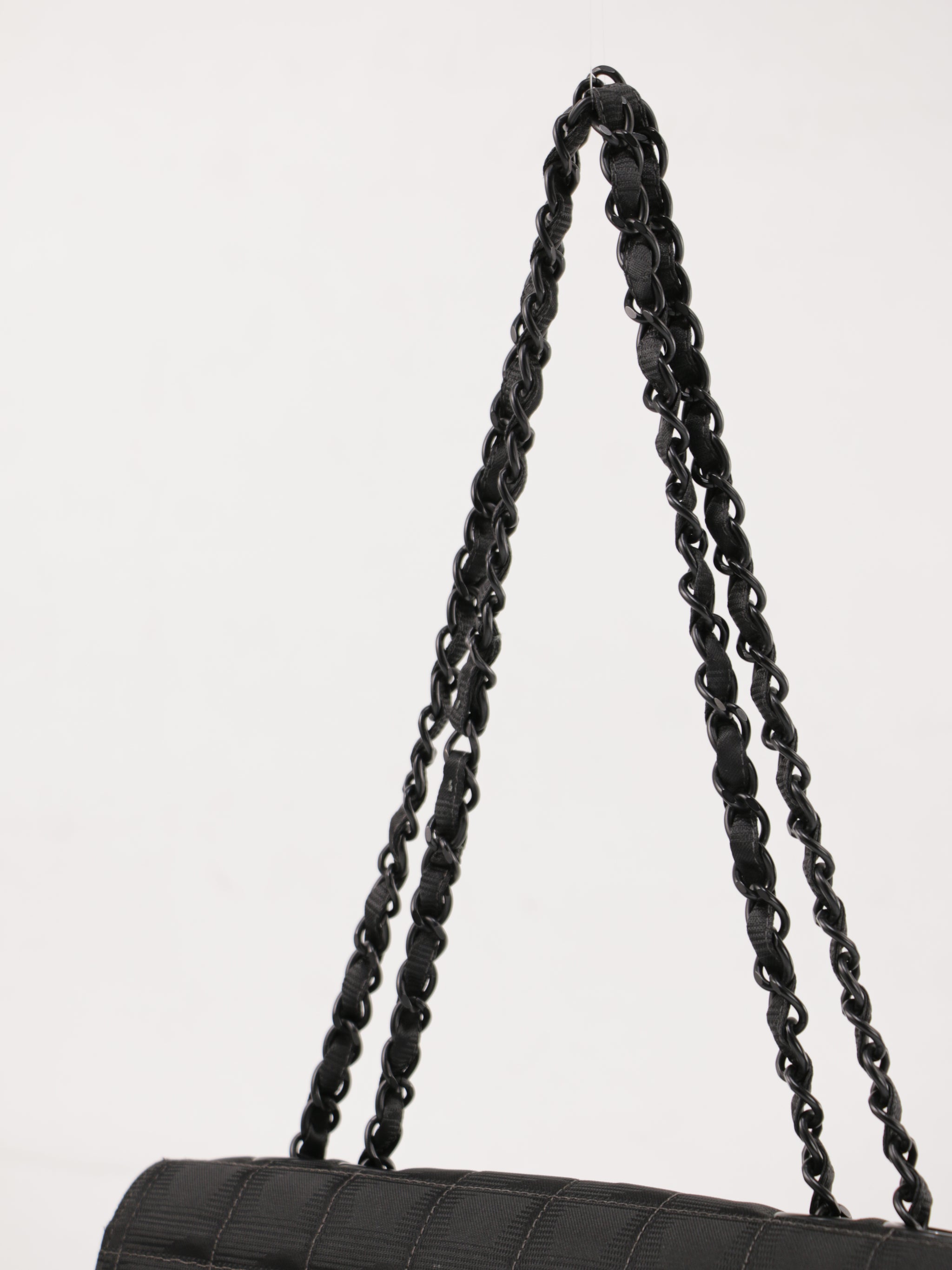 Medium Classic Flap