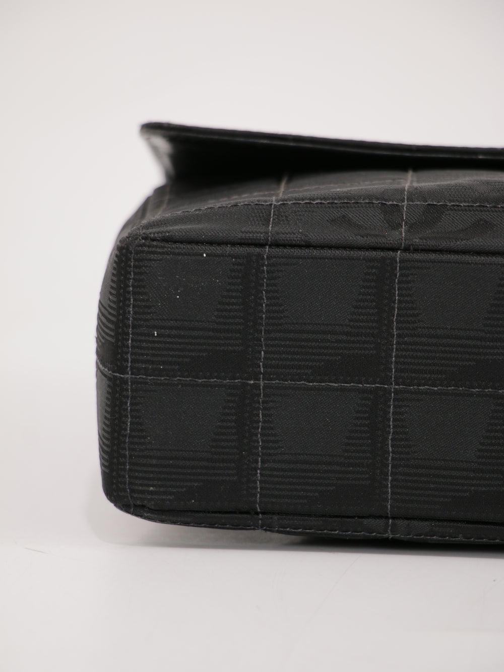 Medium Classic Flap