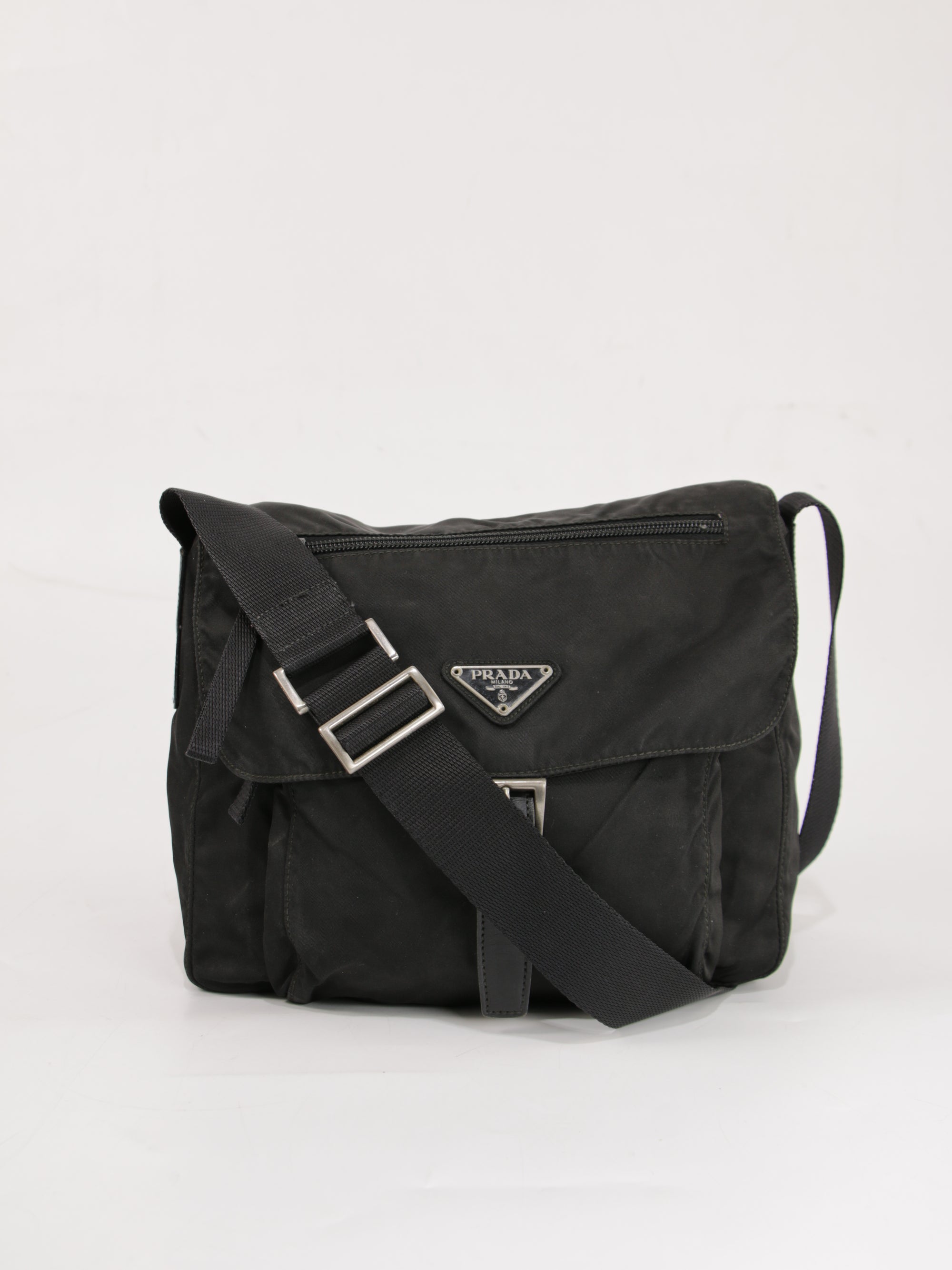 Single Buckle Messenger