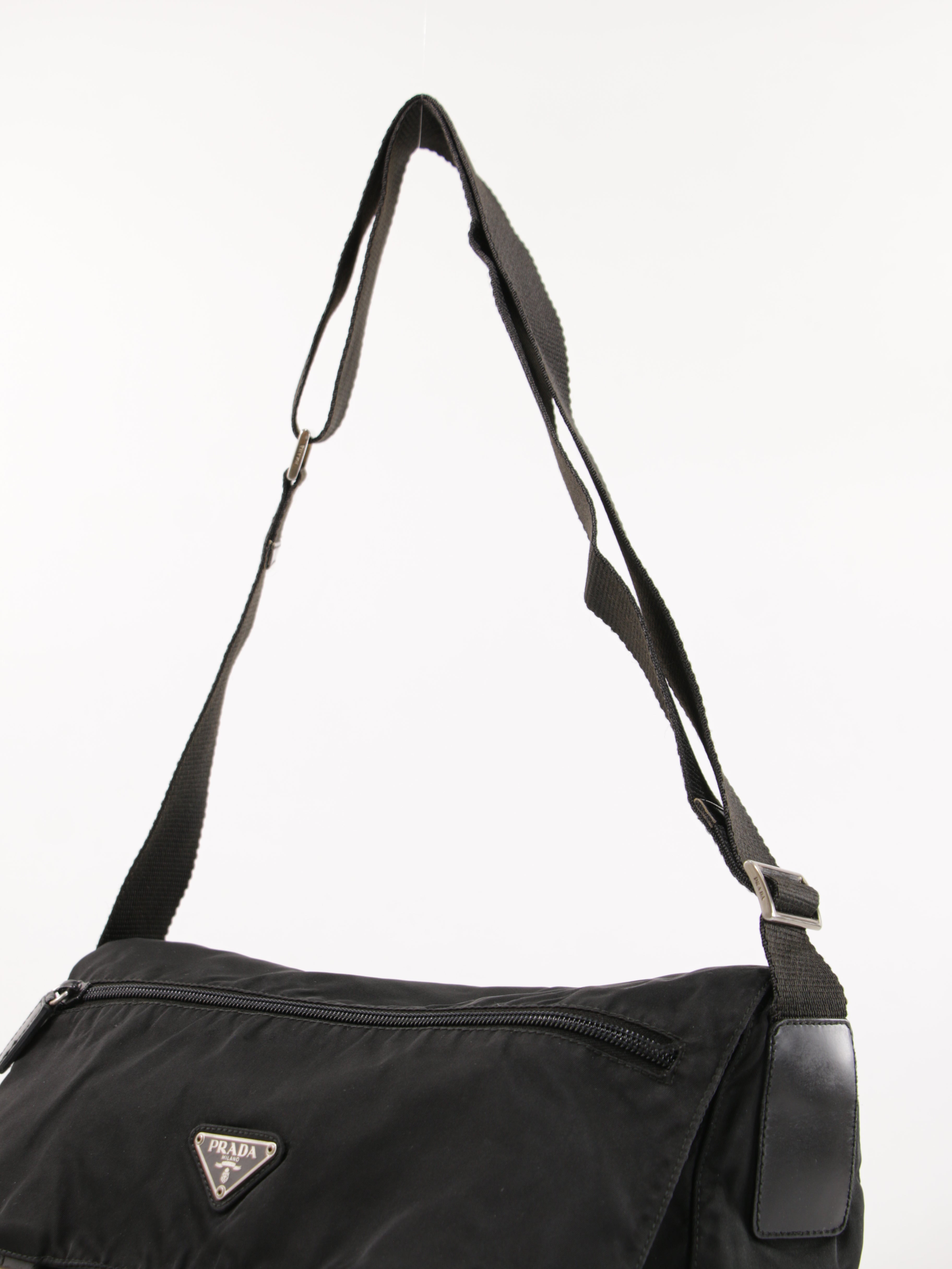 Double Buckle Messenger