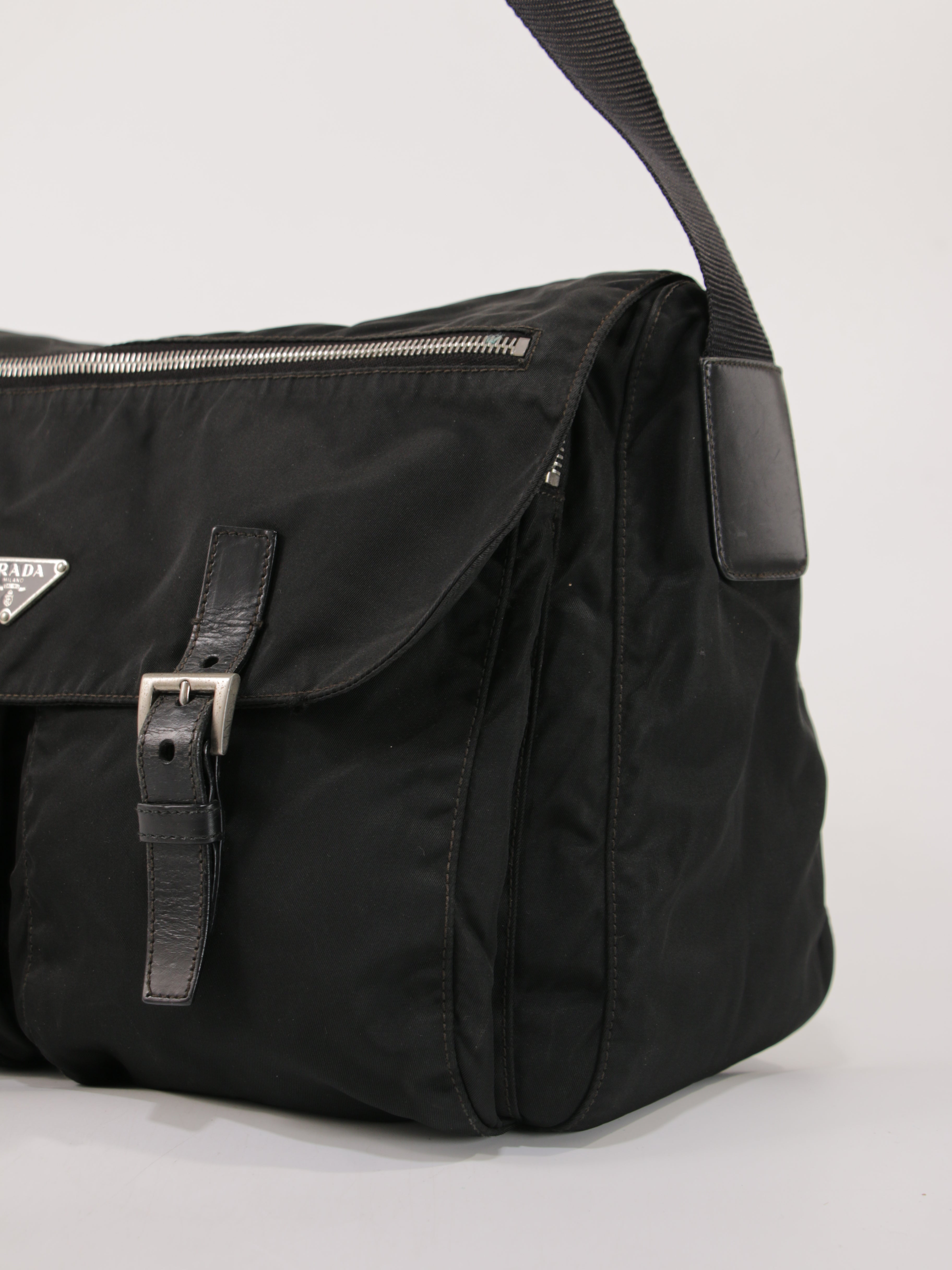 Double Buckle Messenger