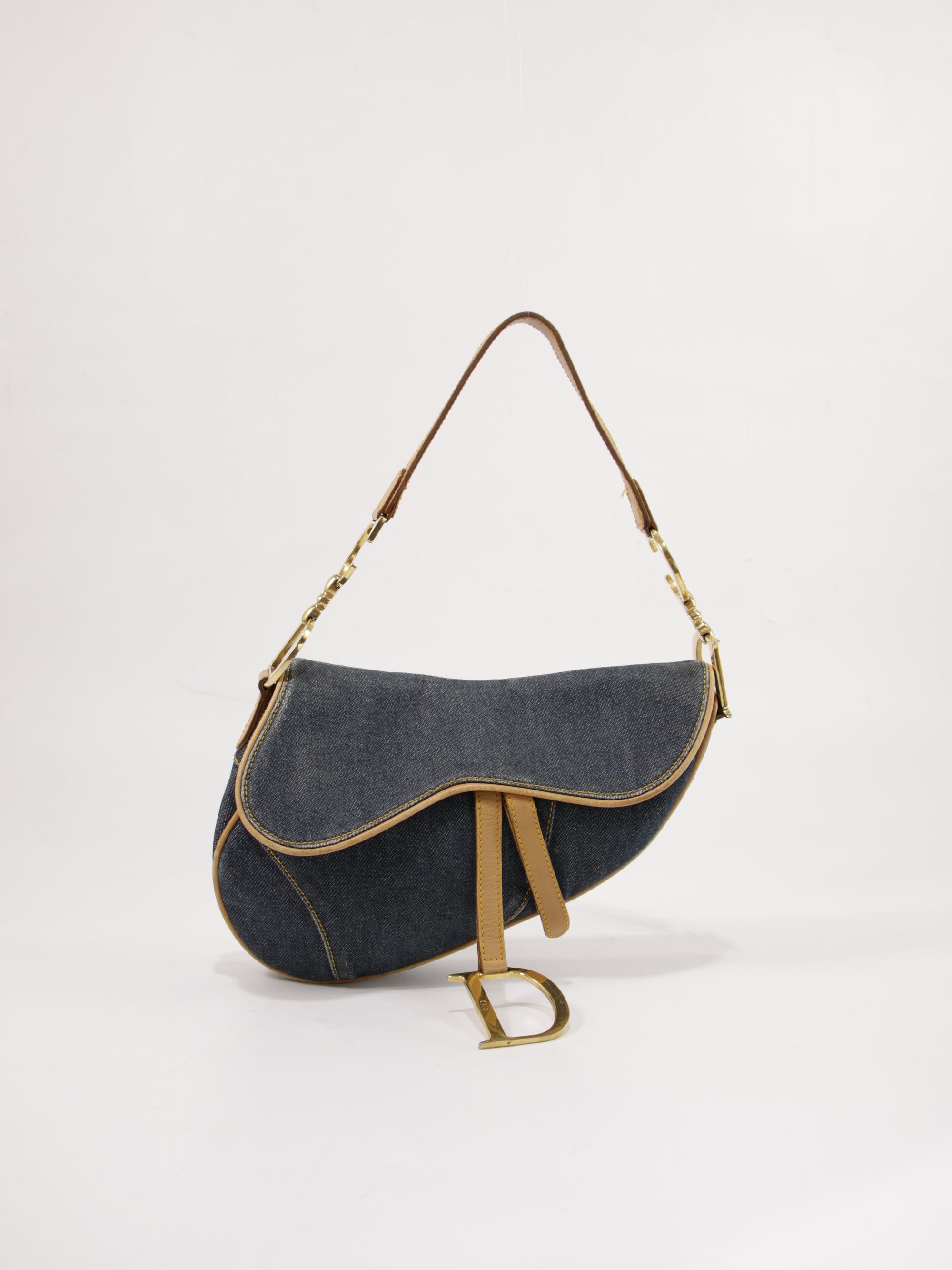Saddle