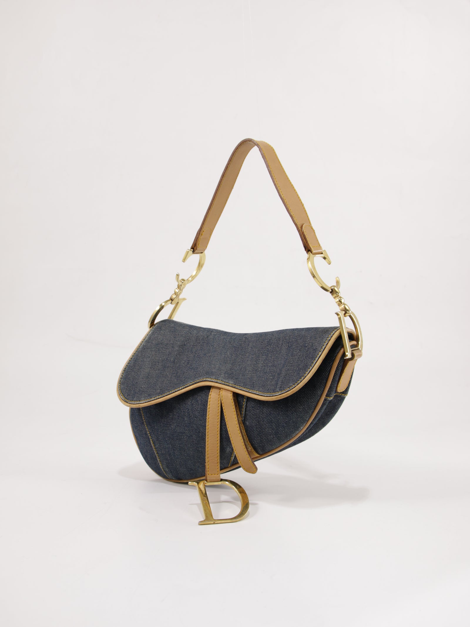 Saddle