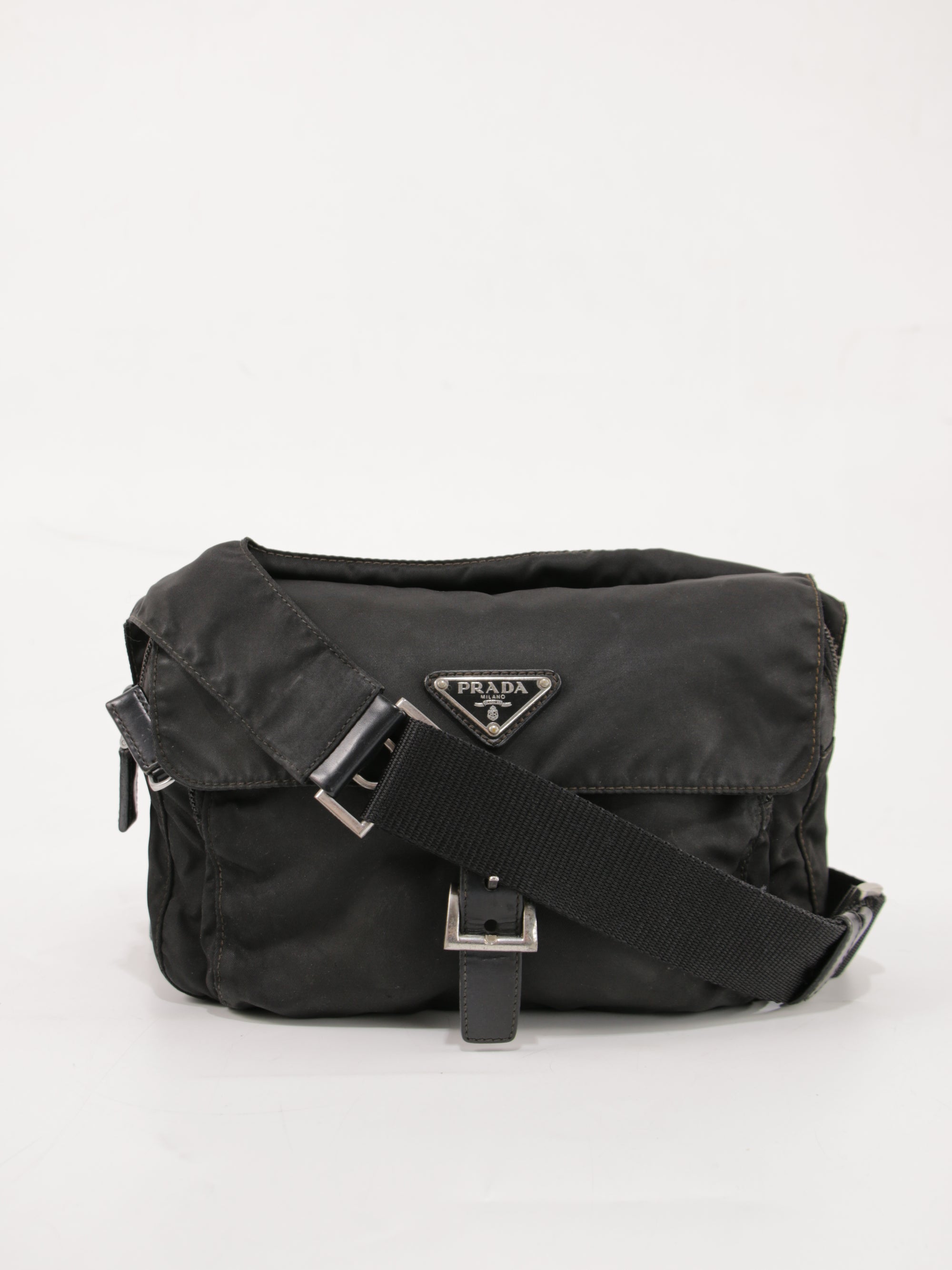 Single Buckle Messenger