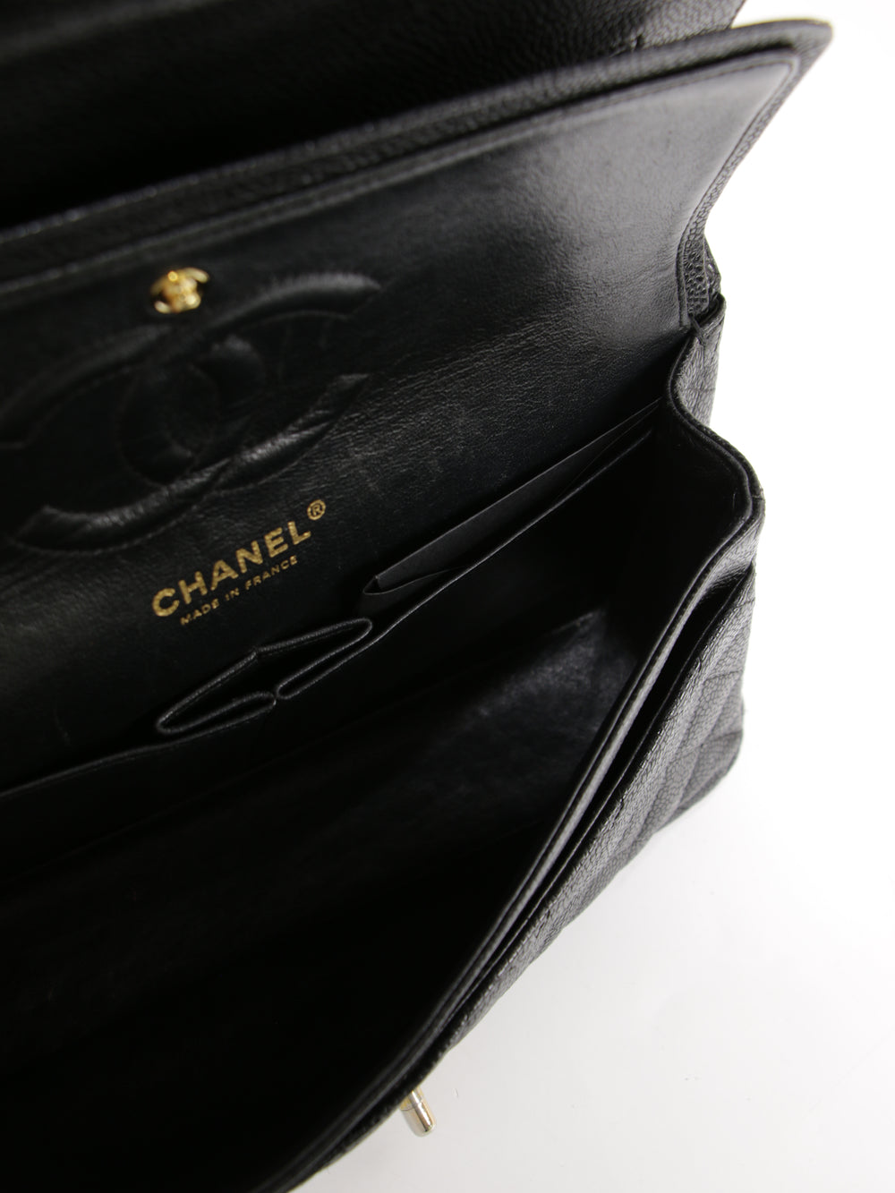 Medium Classic Flap