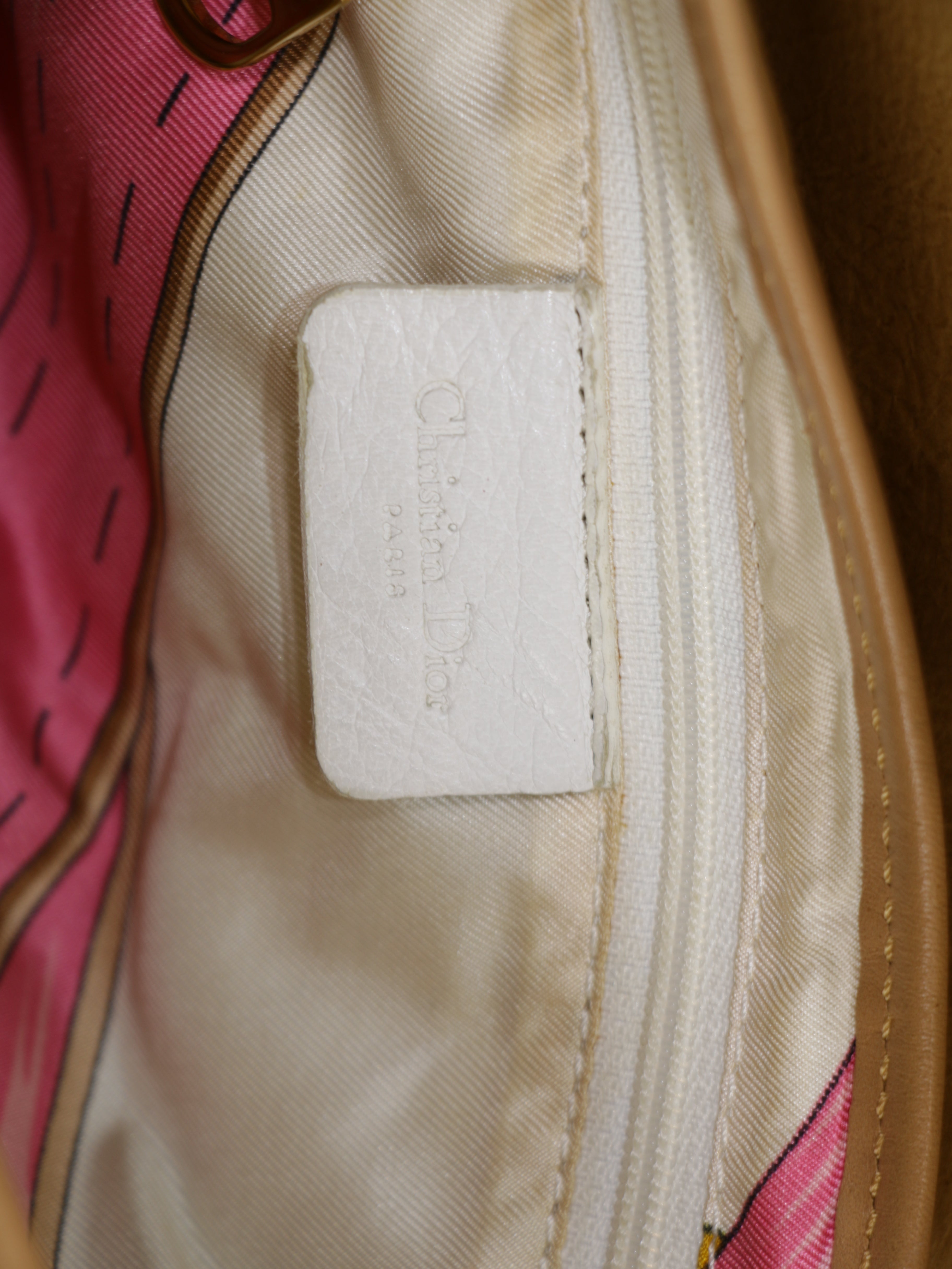 Saddle