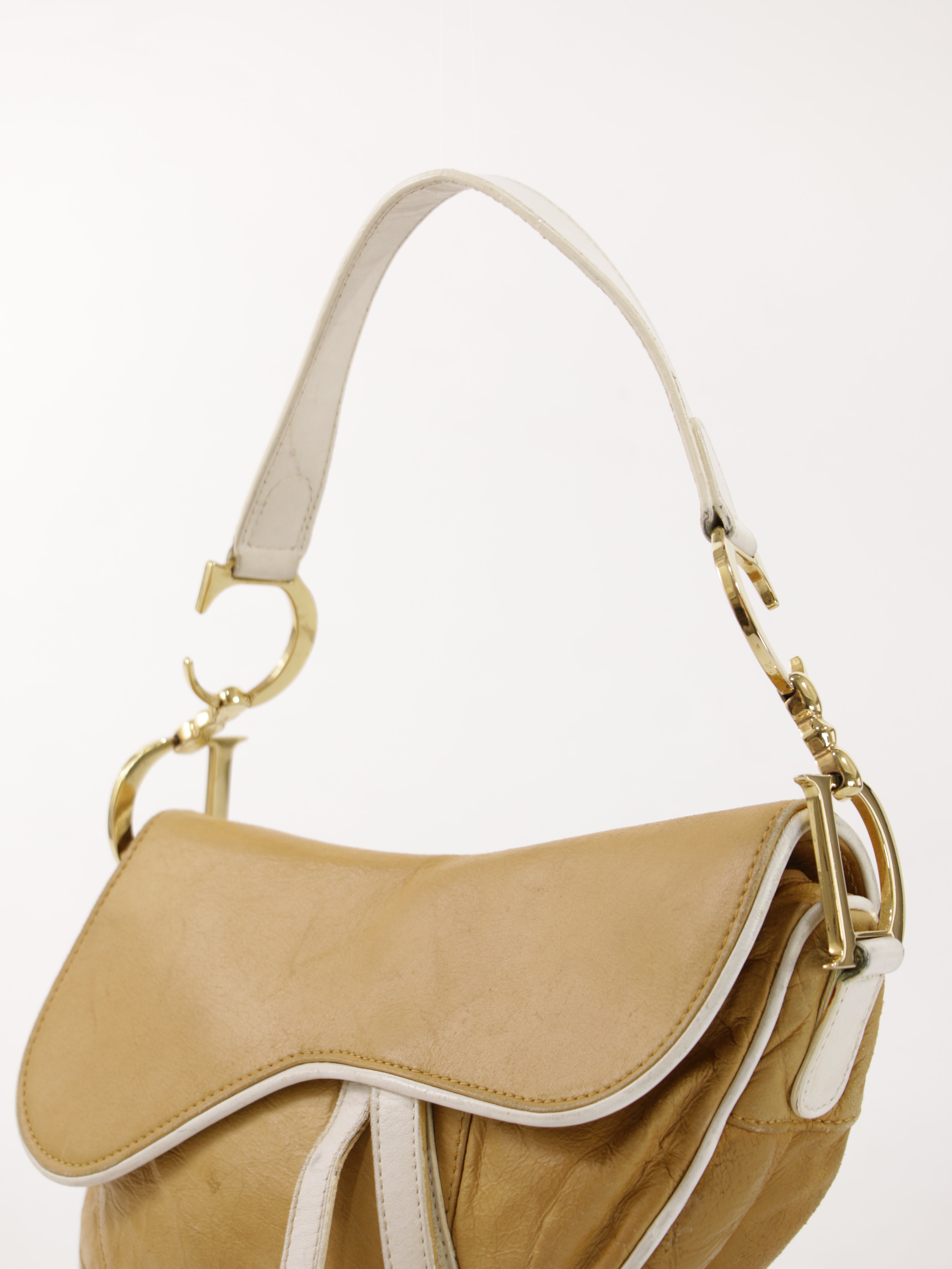 Saddle