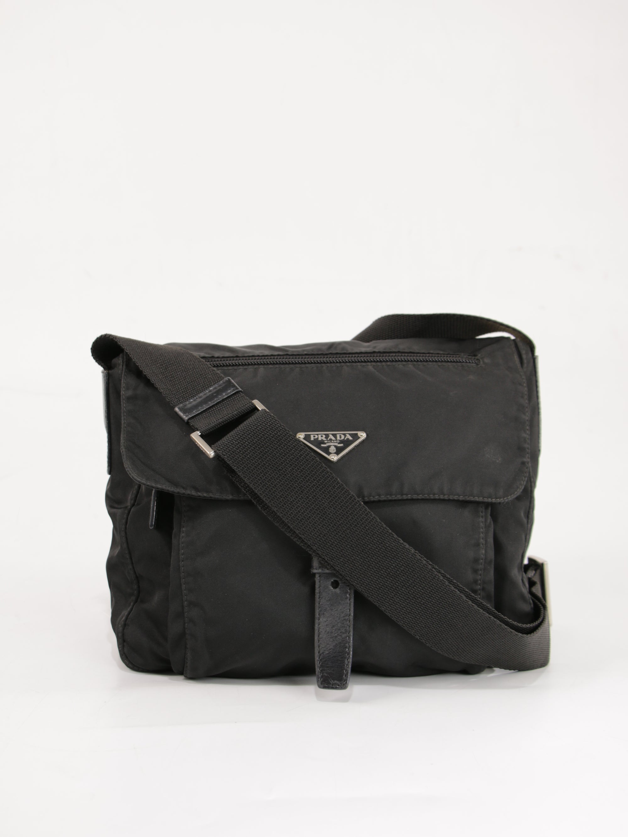 Single Buckle Messenger