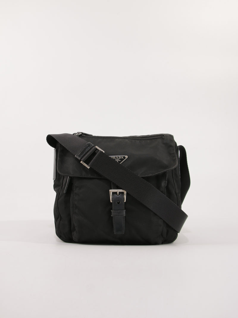 PRADA - SINGLE BUCKLE MESSENGER