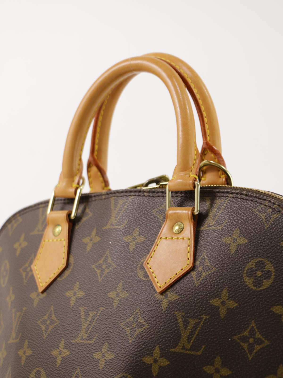 Louis Vuitton Alma PM