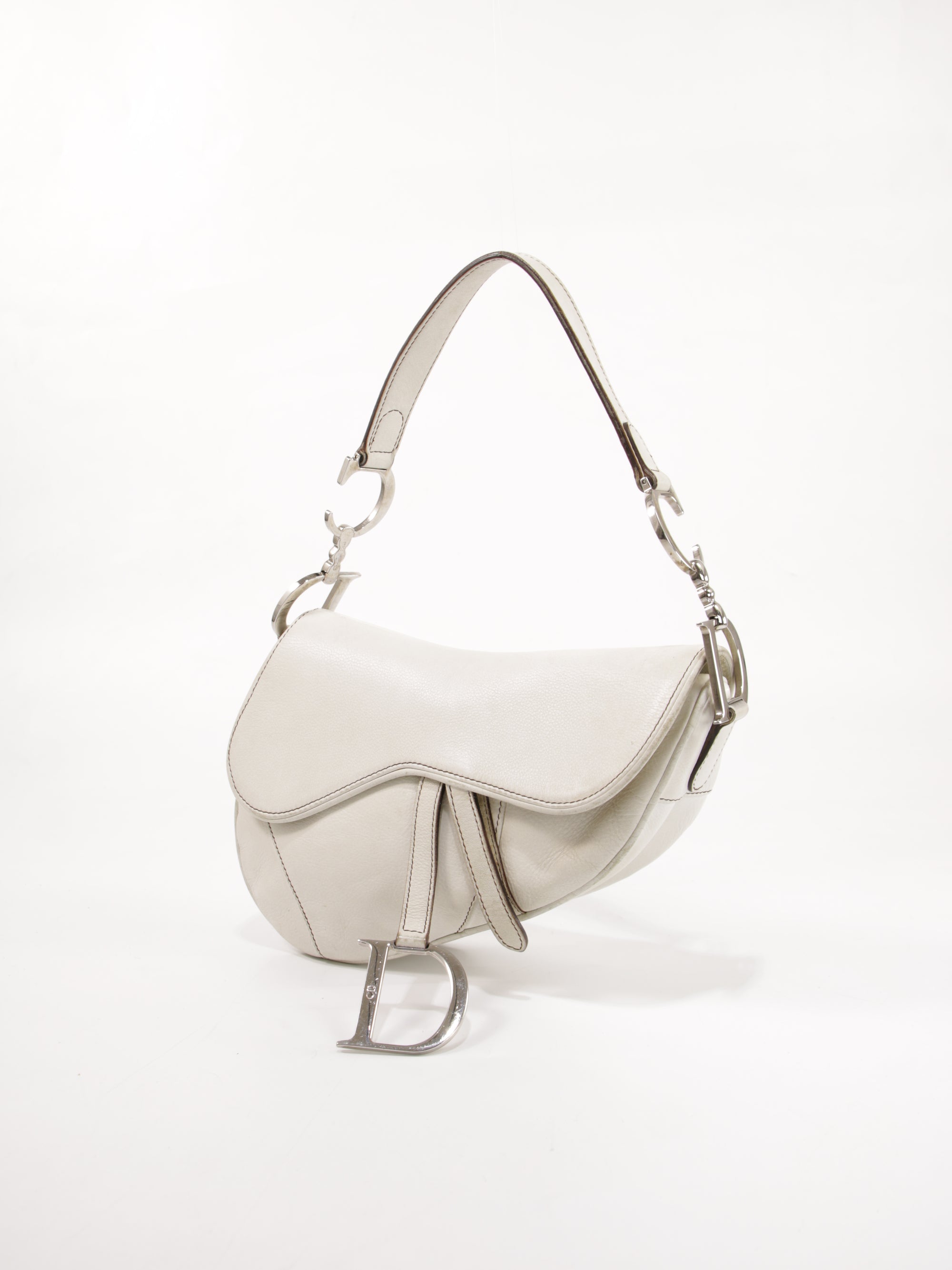 Saddle