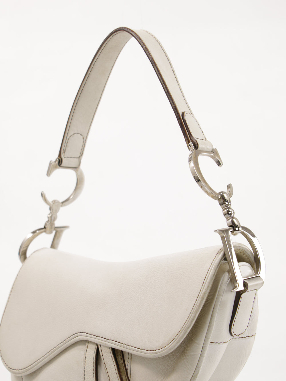 Saddle