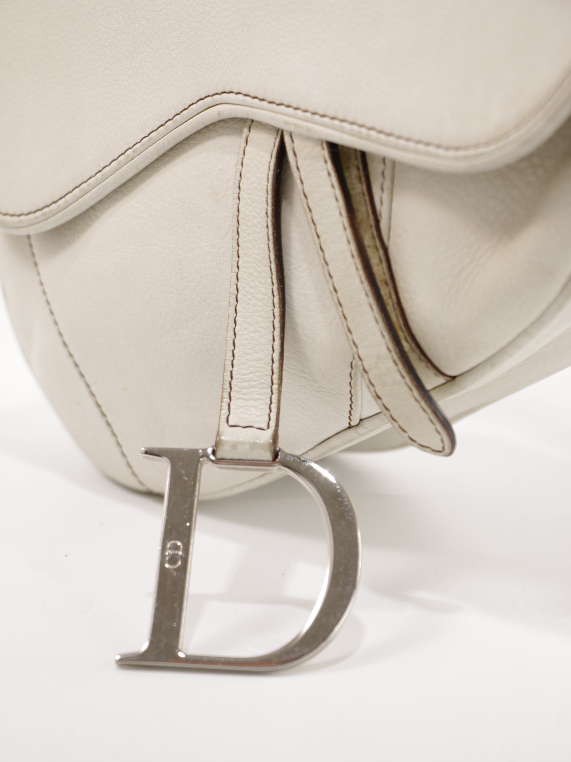 Saddle