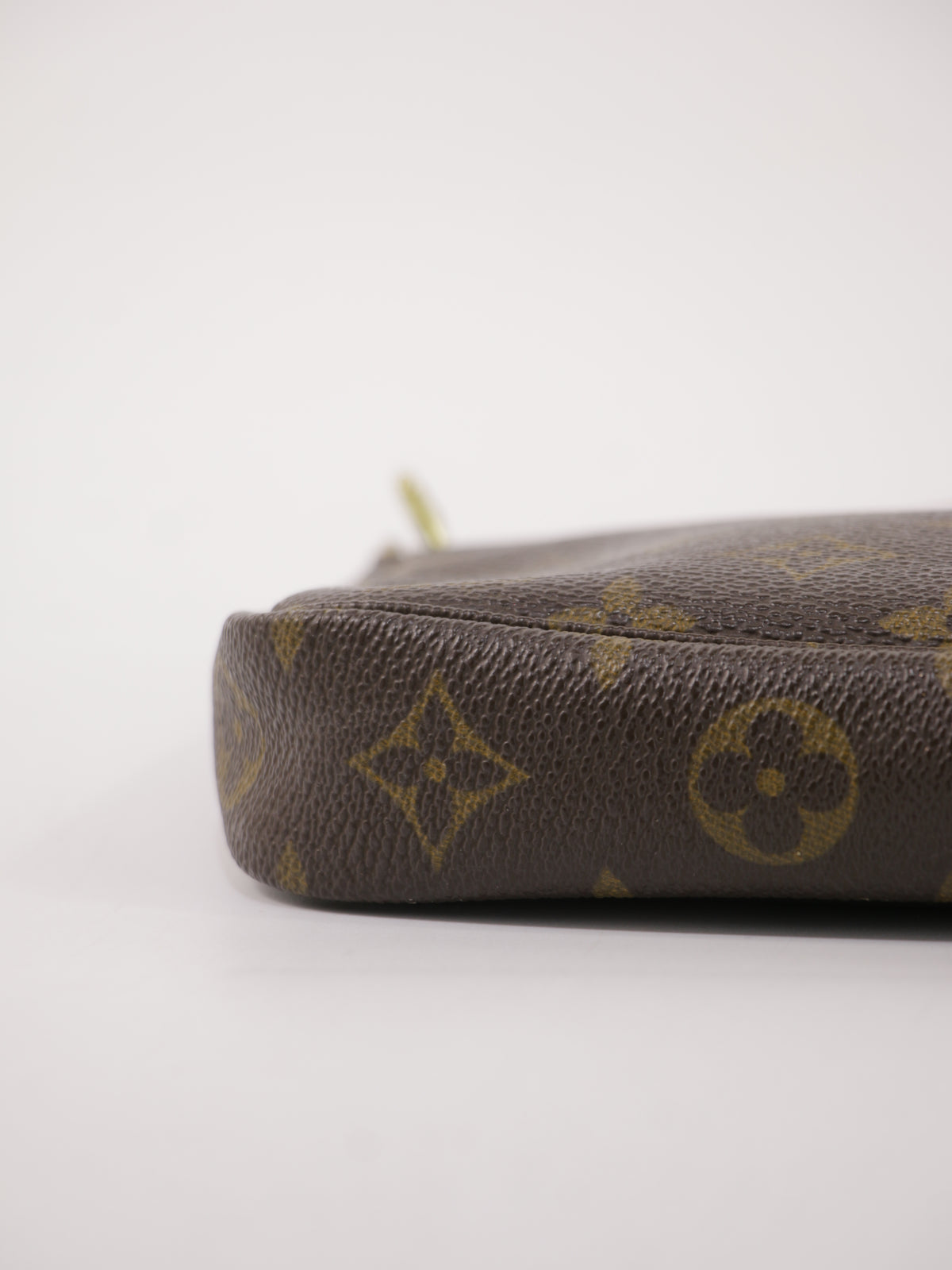 Louis Vuitton Accessories Pochette