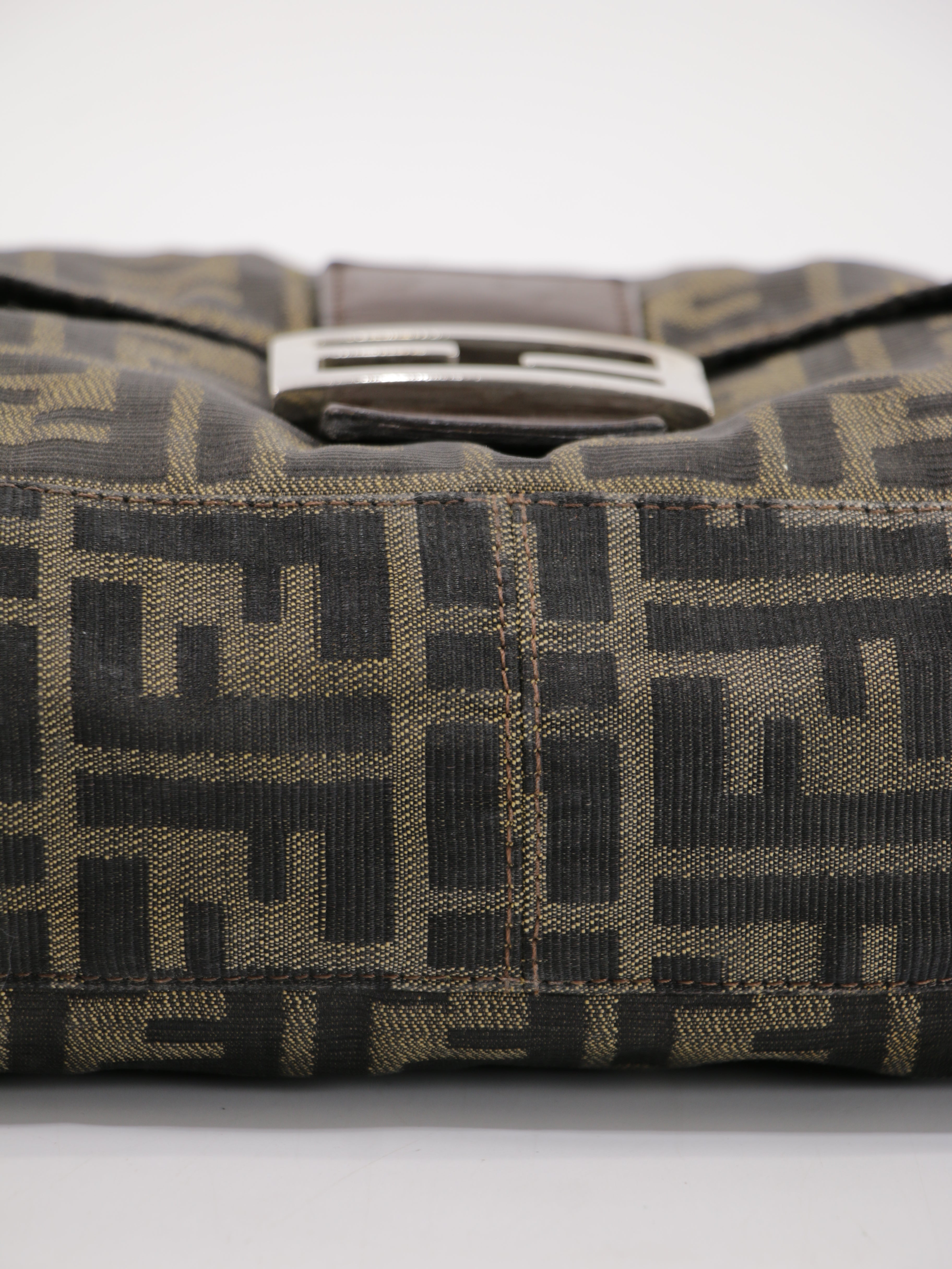 Large Mamma Baguette