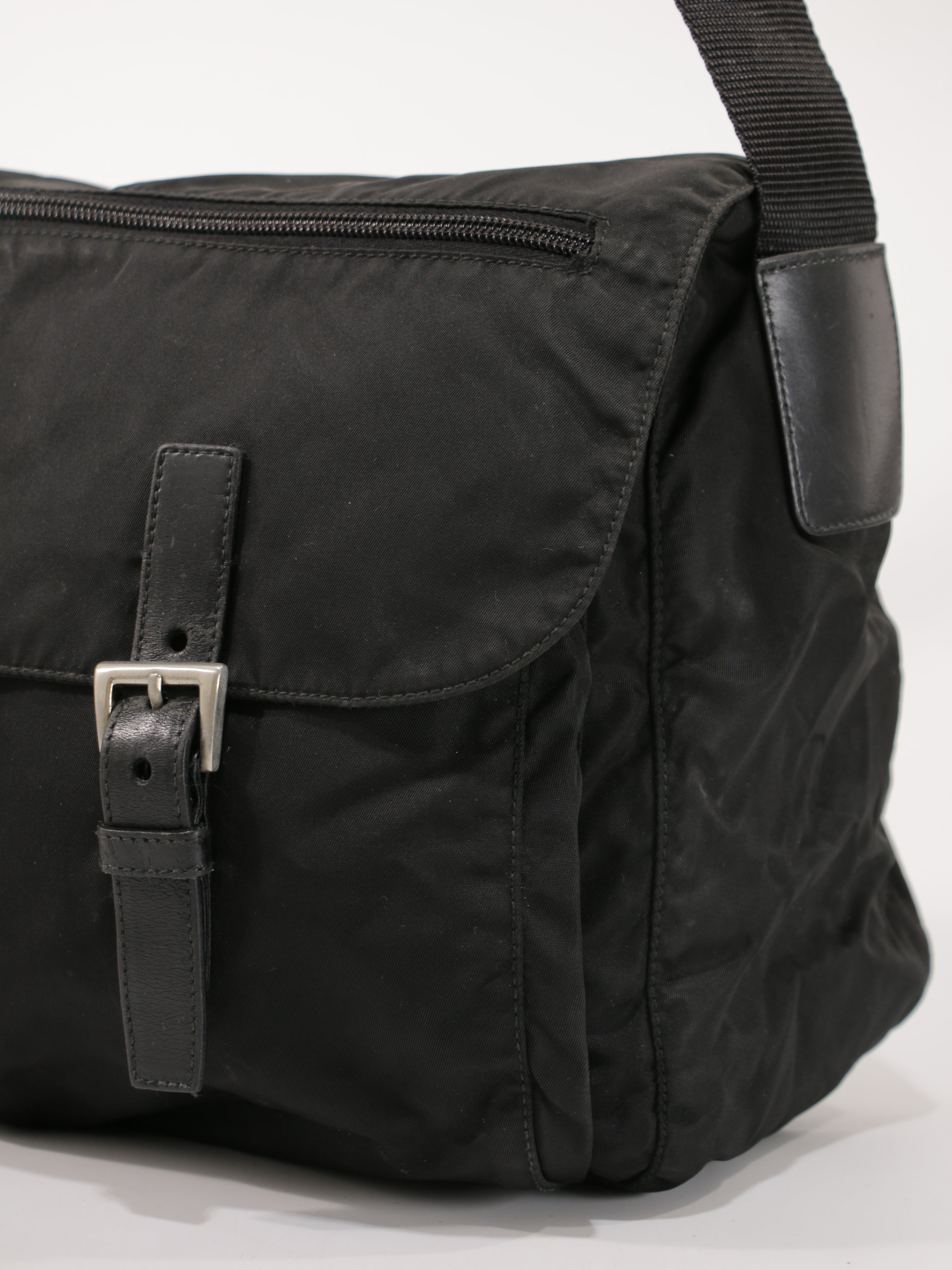 Double Buckle Messenger