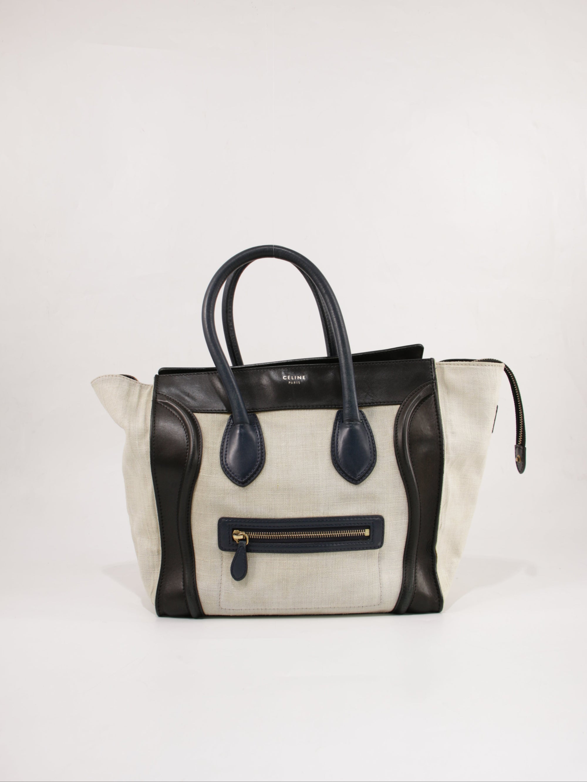 Medium luggage