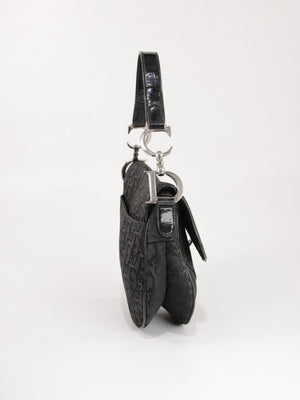 Saddle