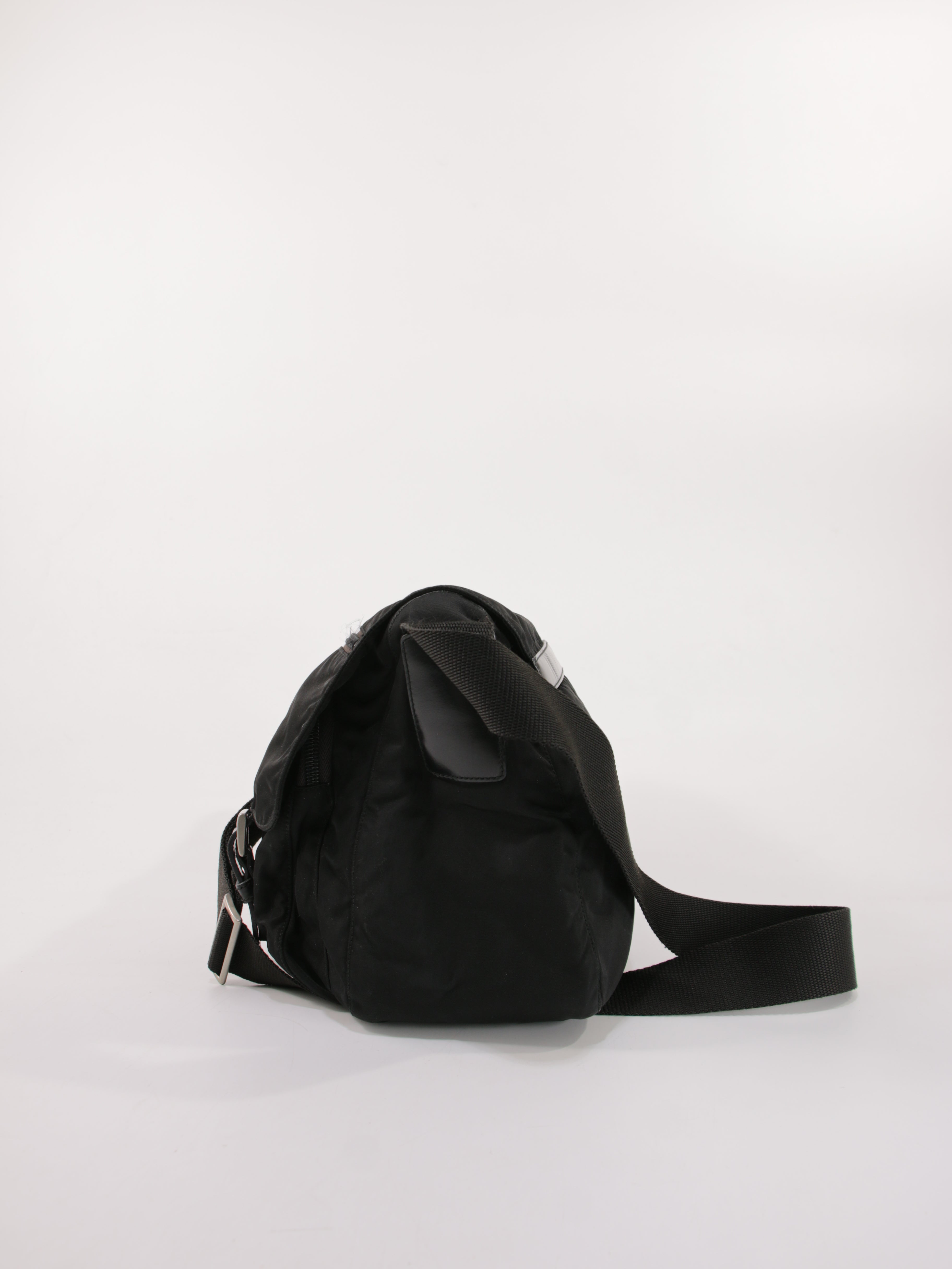 Double Buckle Messenger