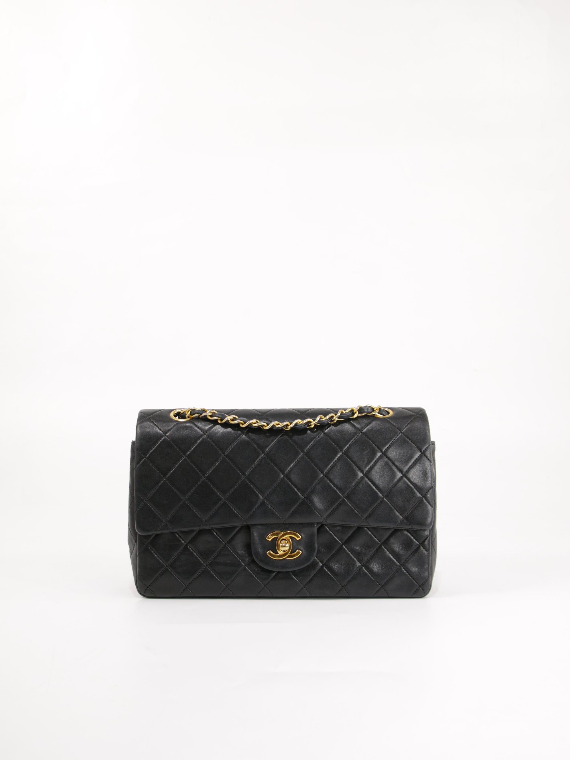 Medium Classic Flap