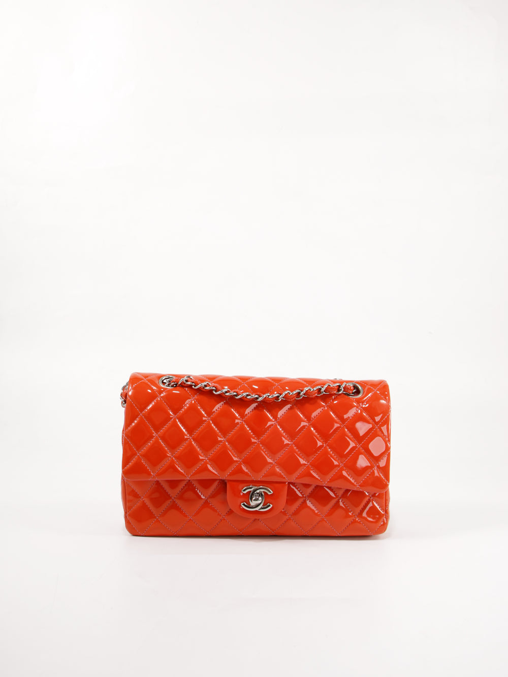 Medium Classic Flap