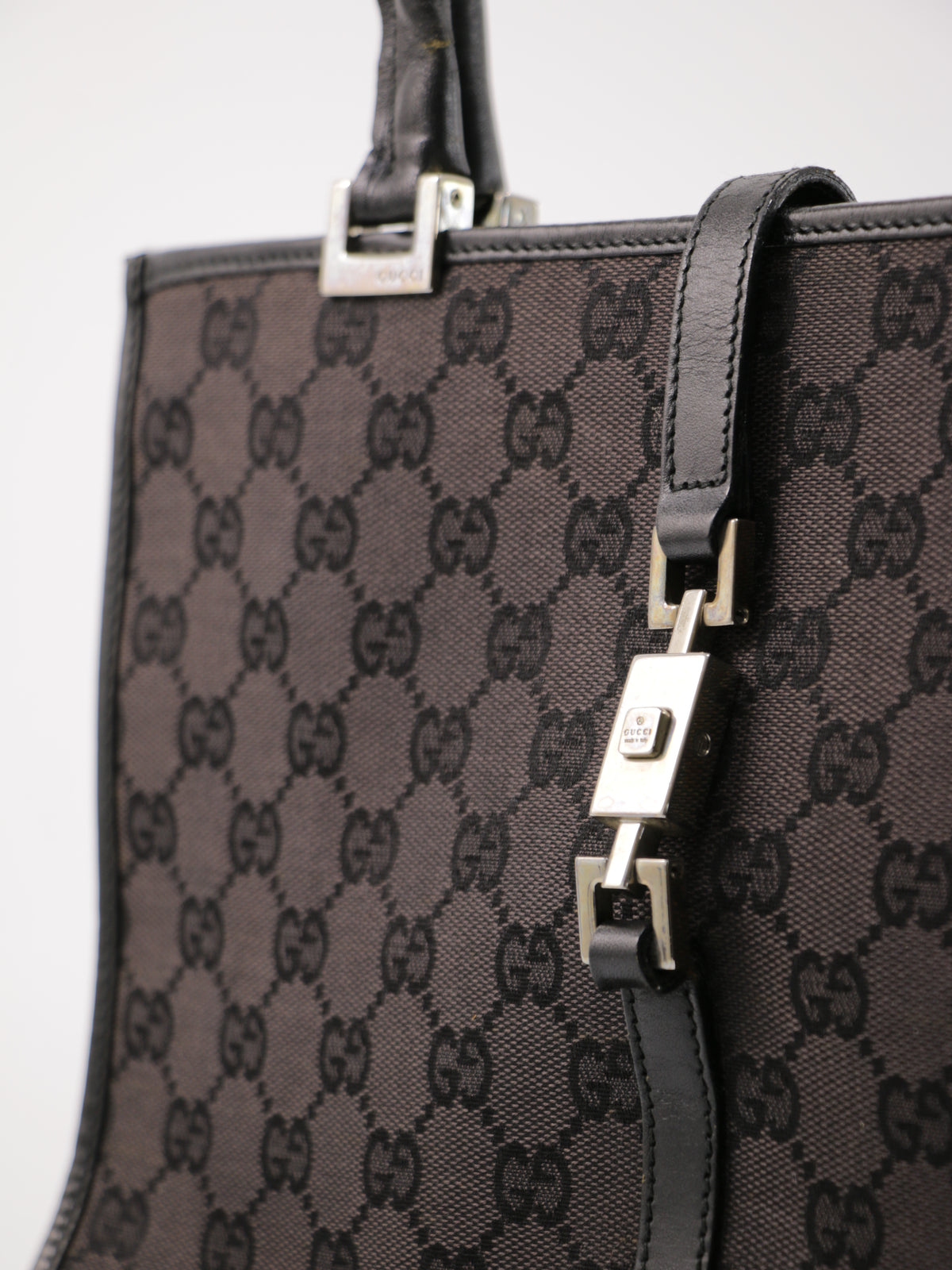 Gucci Shoulder Bag