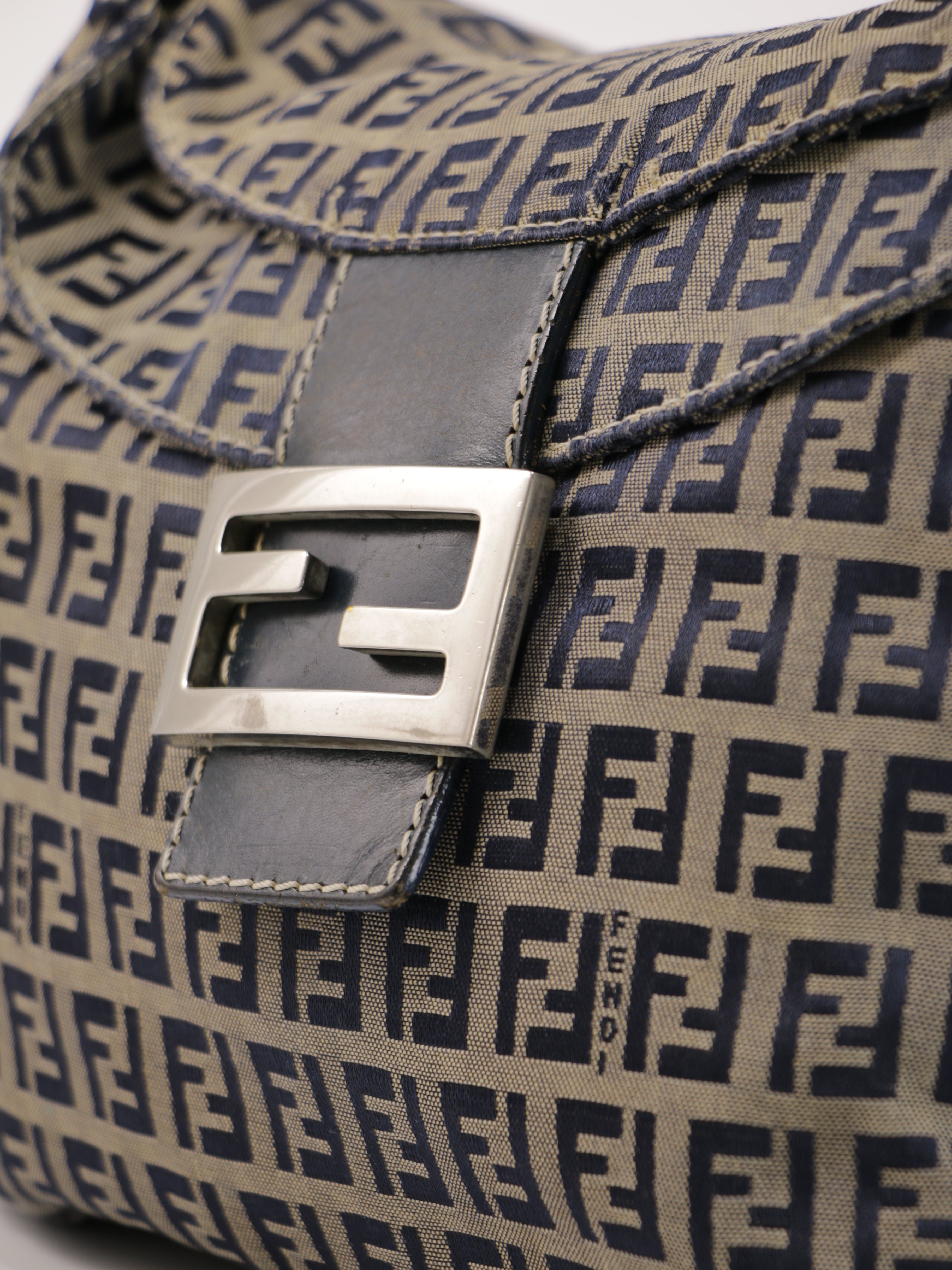 Fendi Double Flap Mamma