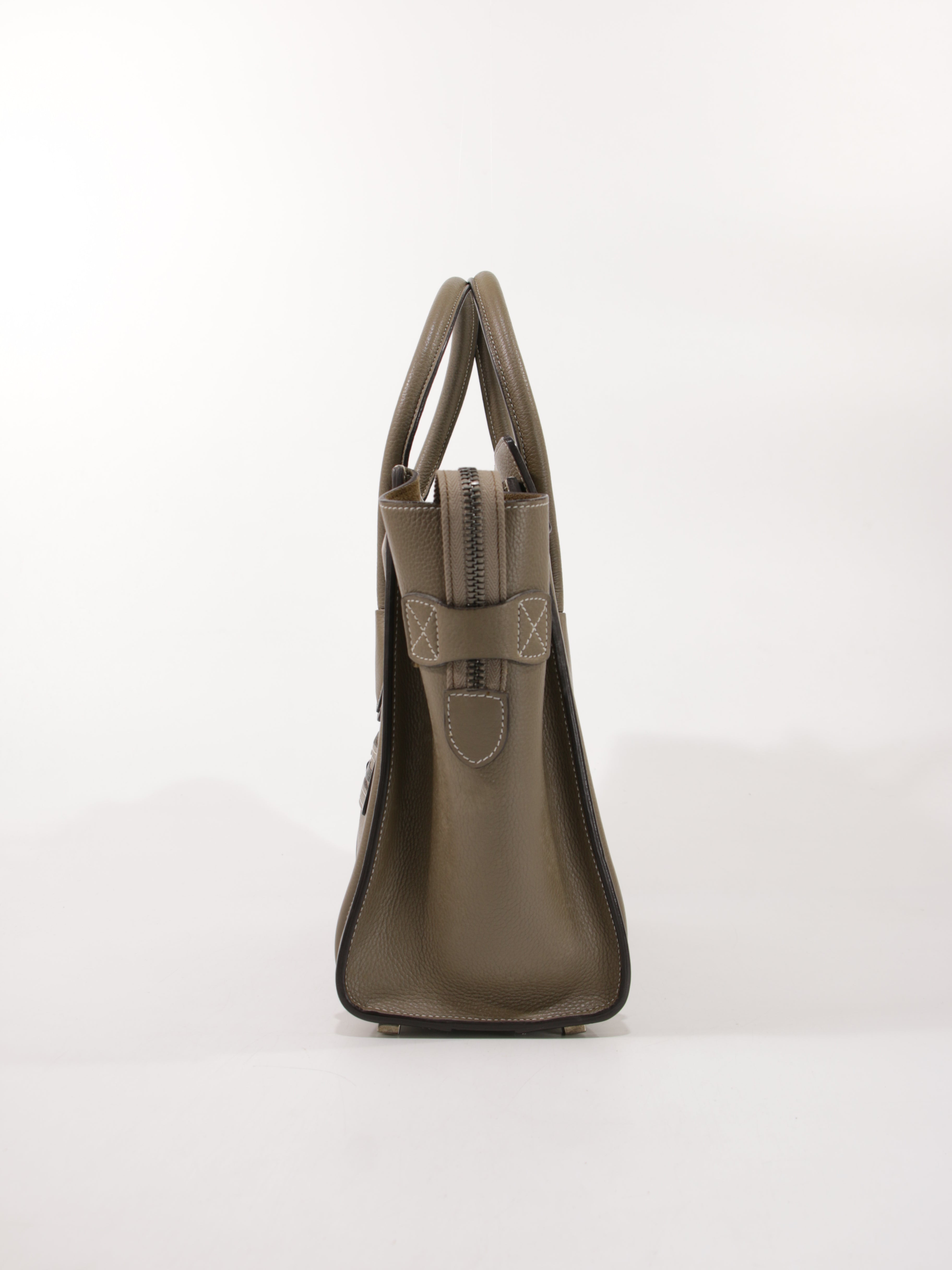 Medium Luggage