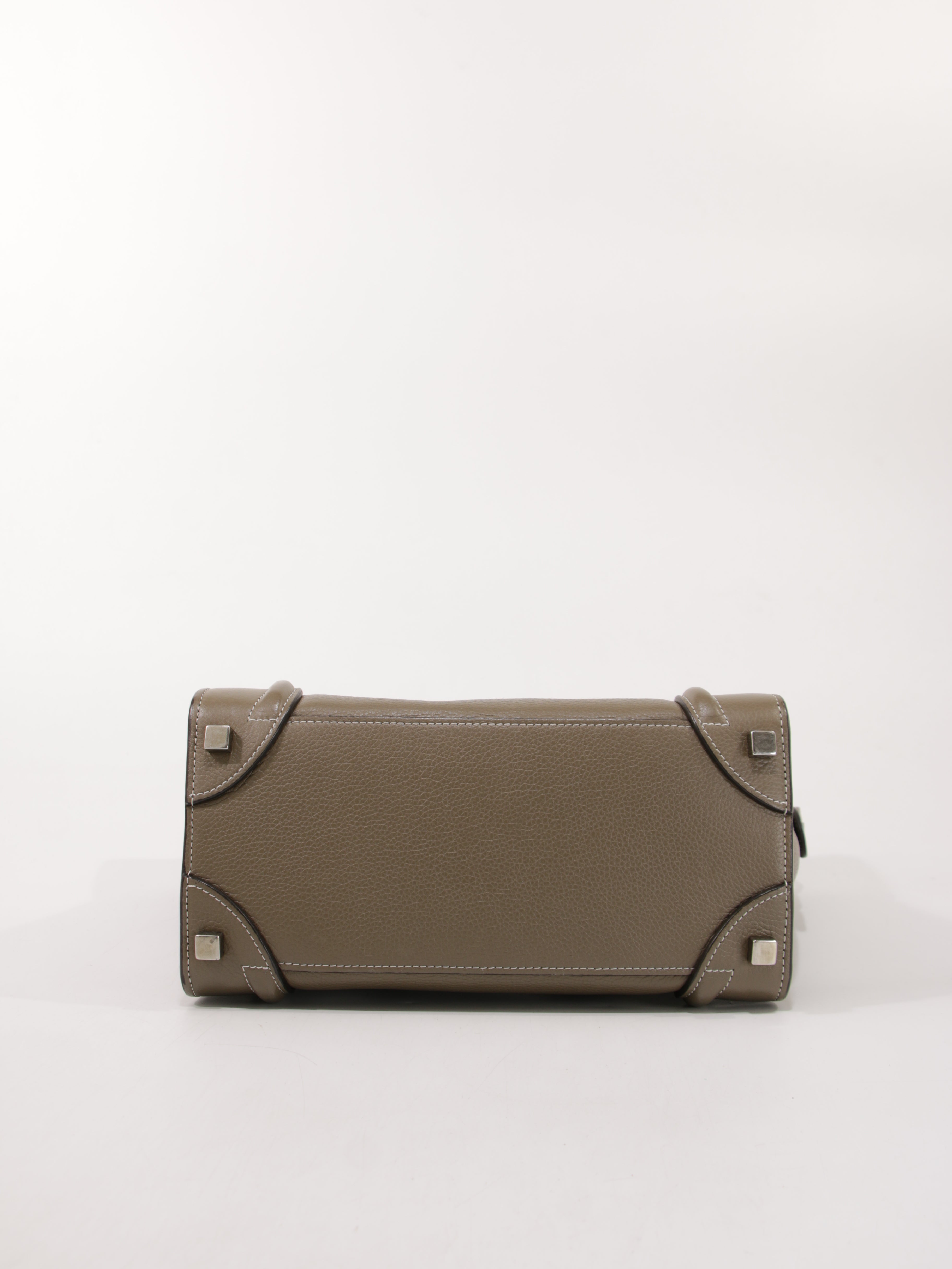 Medium Luggage
