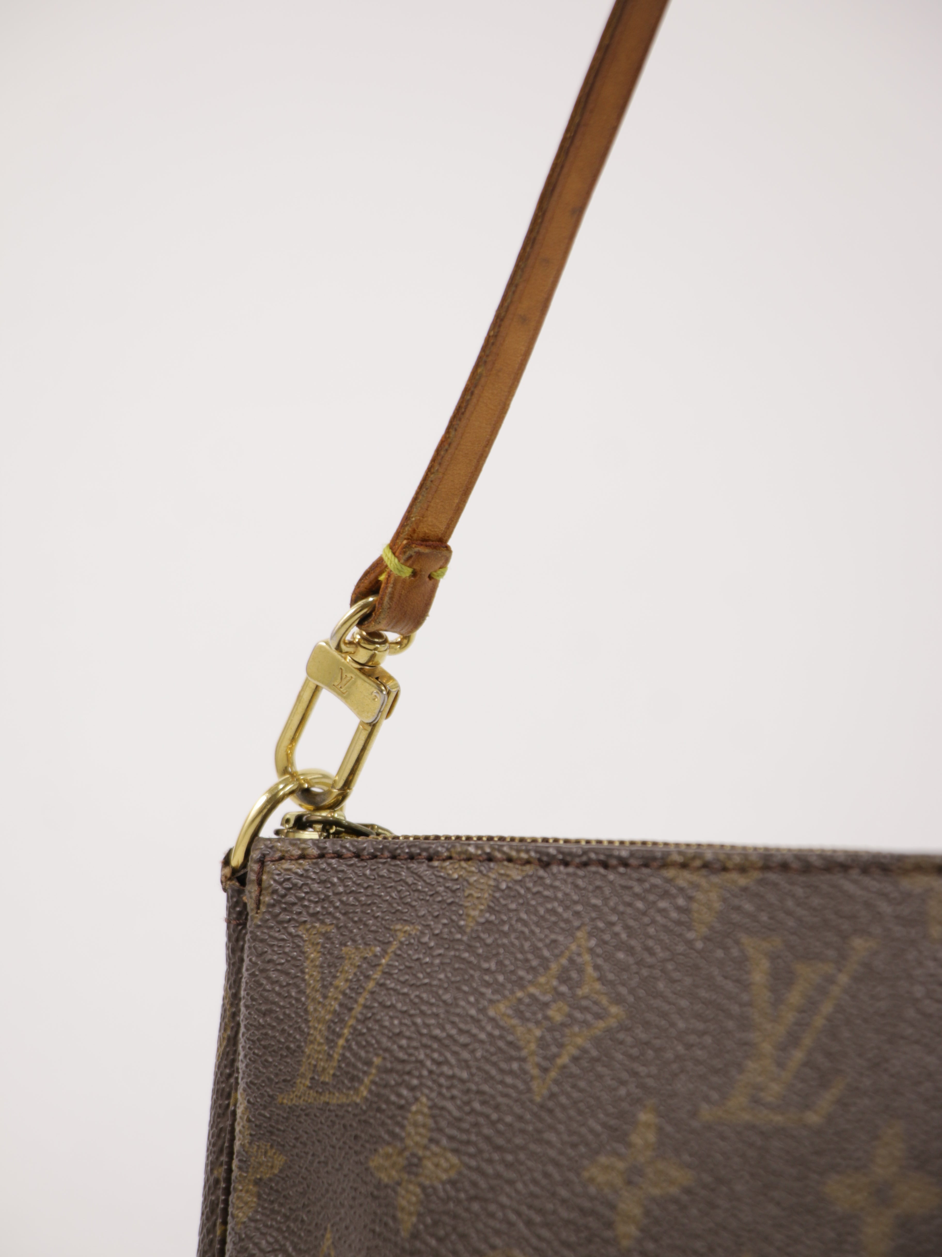 Louis Vuitton Accessories Pochette