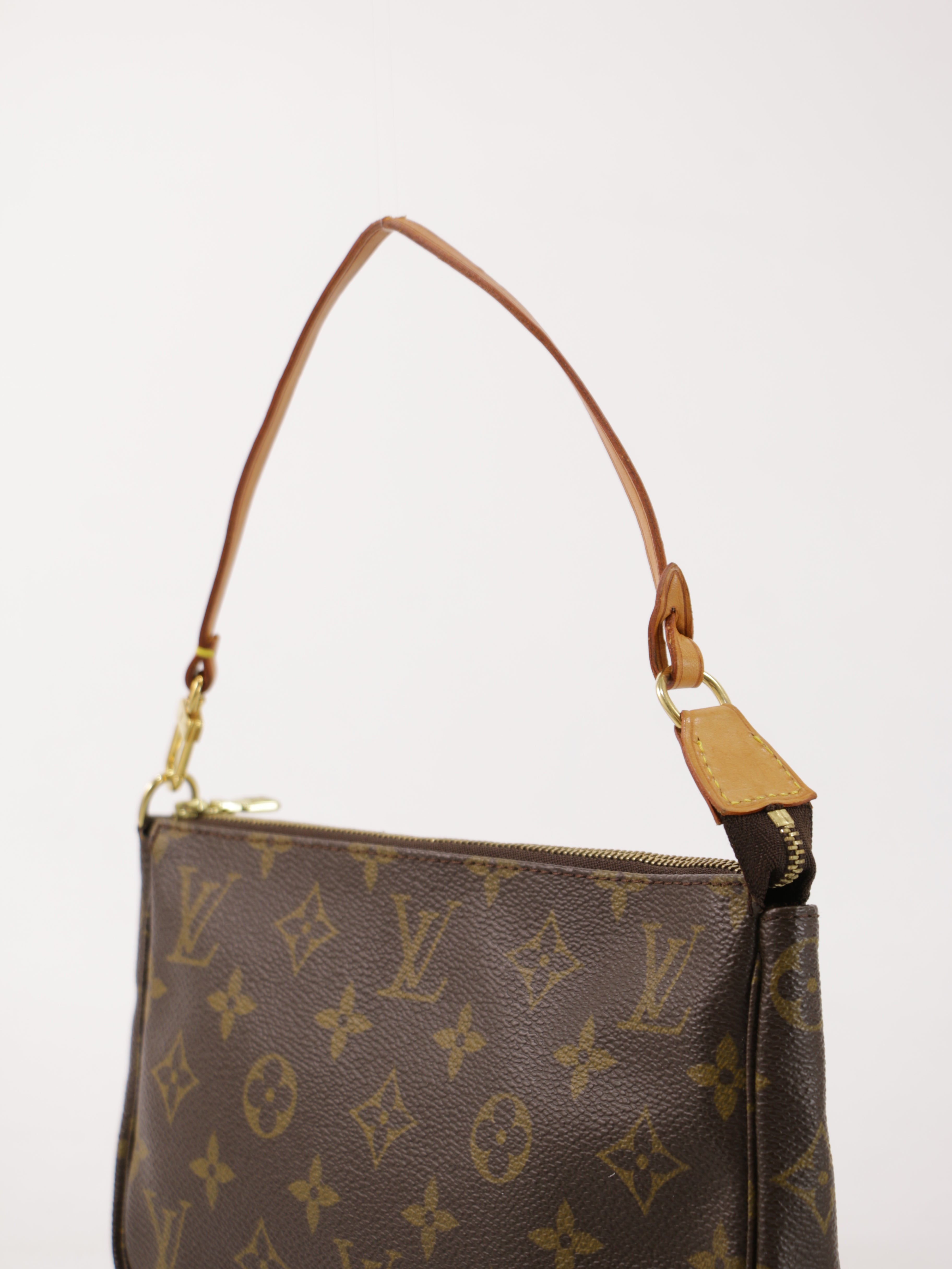 Louis Vuitton Accessories Pochette